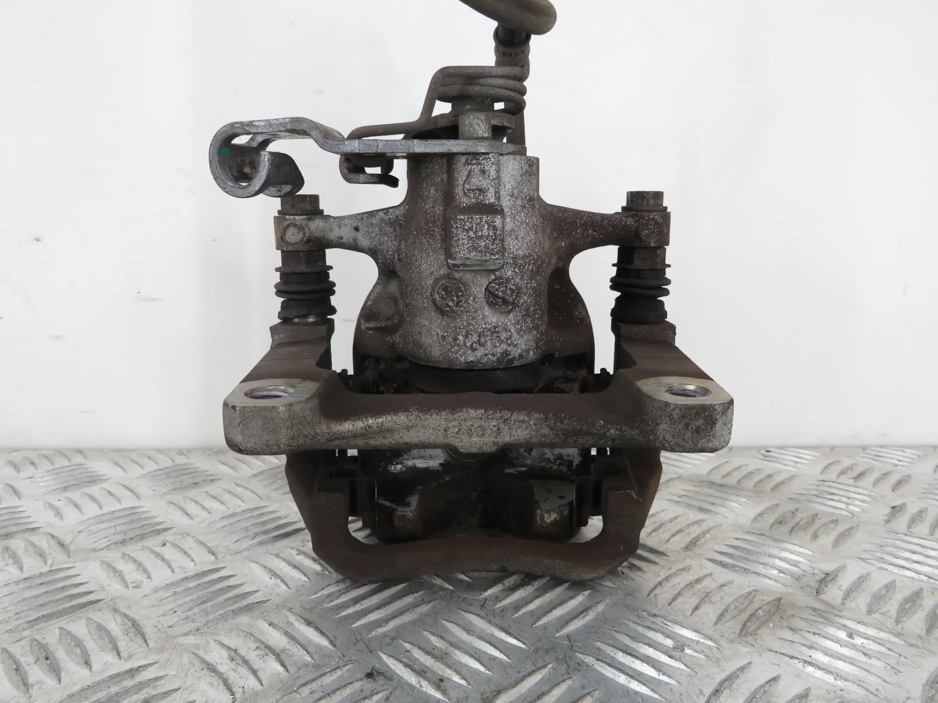 Right rear Brake Caliper OPEL Astra K Sports Tourer Imagem-1