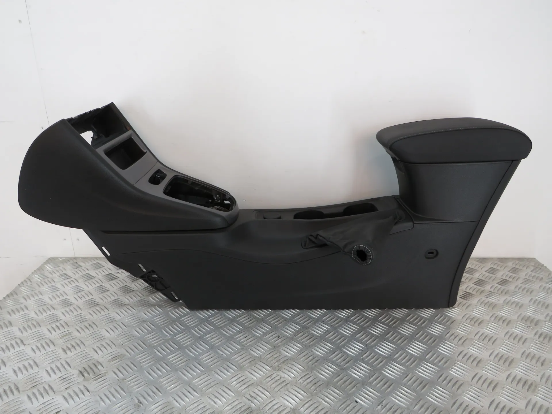 Center console  OPEL Astra K Sports Tourer