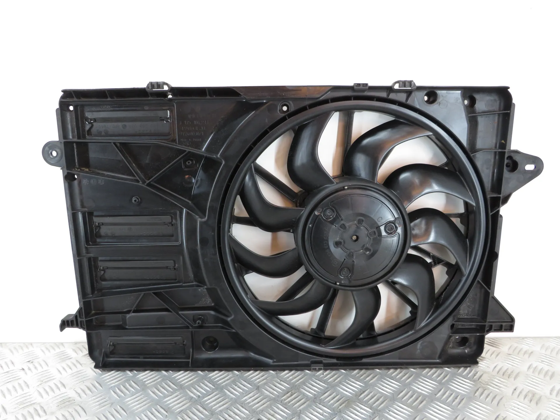 Cooling fan OPEL Insignia B Sports Tourer (Z18)