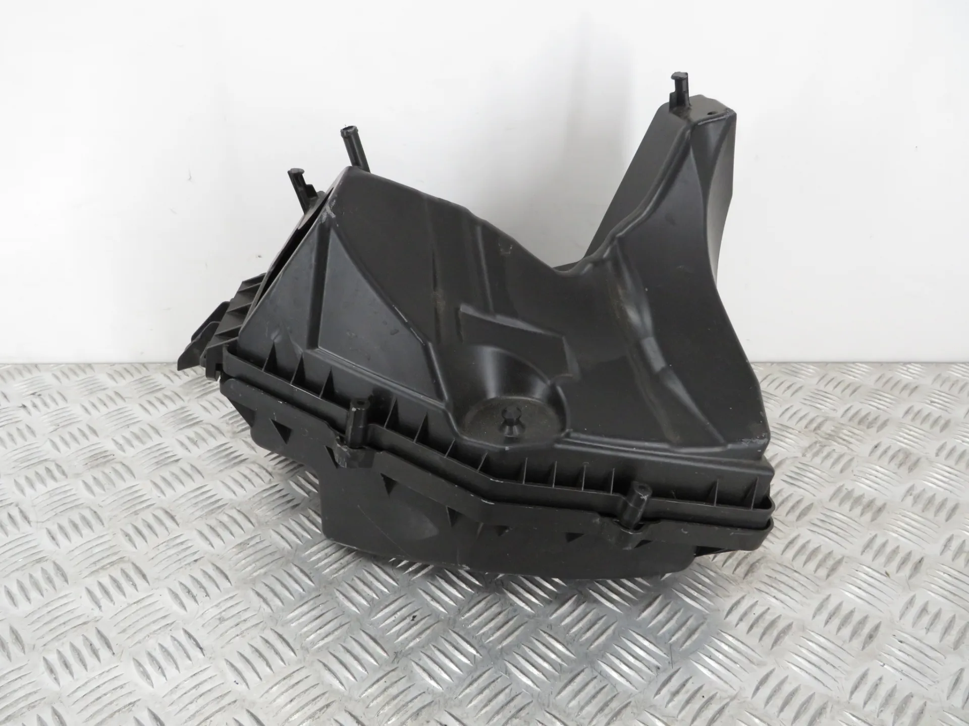 Air filter box OPEL Insignia B Sports Tourer (Z18) Imagem-2