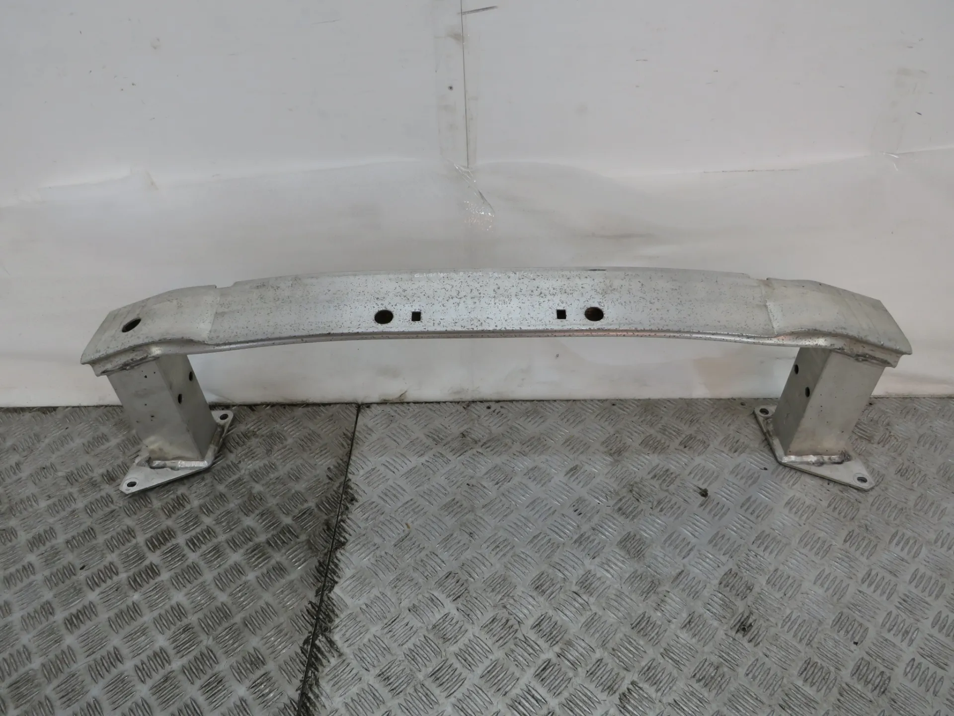Rear bumper reinforcement OPEL Insignia B Sports Tourer (Z18)