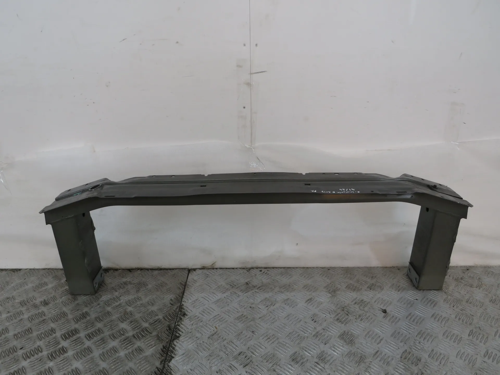 Front bumper reinforcement OPEL Insignia B Sports Tourer (Z18)