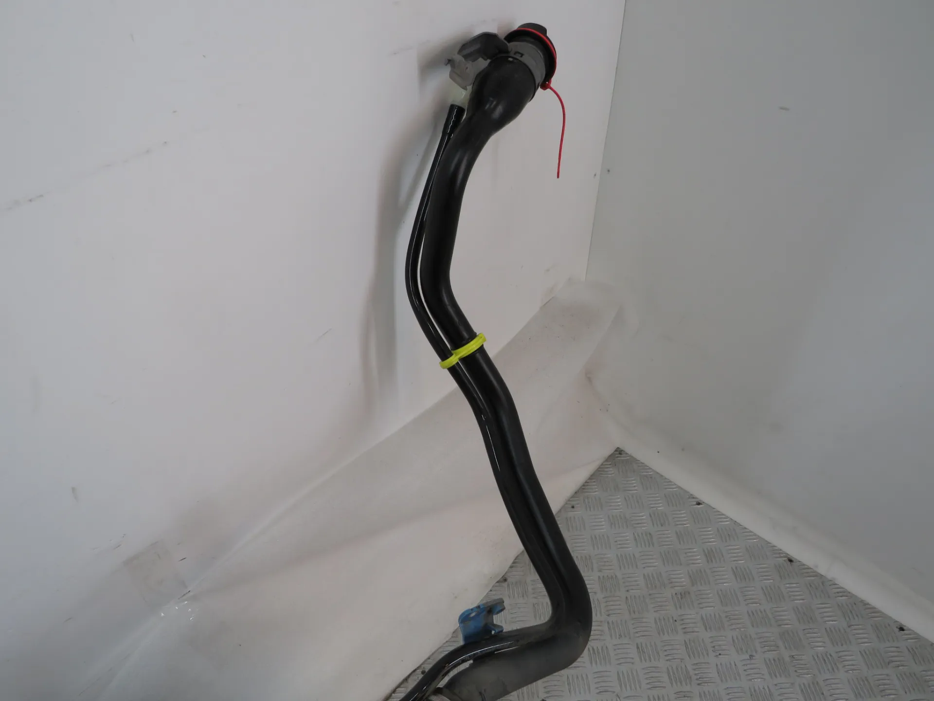 Fuel tank OPEL Astra K Sports Tourer Imagem-3