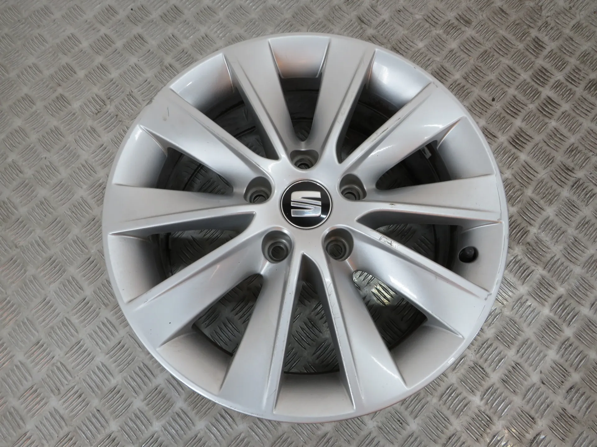 Conjunto de jantes SEAT Leon (5F1) Imagem-3