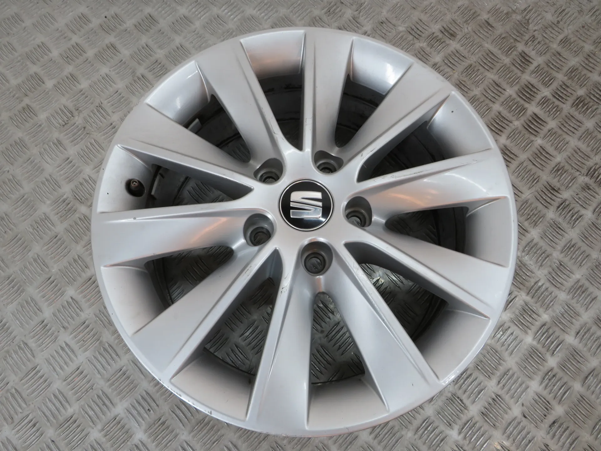 Conjunto de jantes SEAT Leon (5F1) Imagem-8