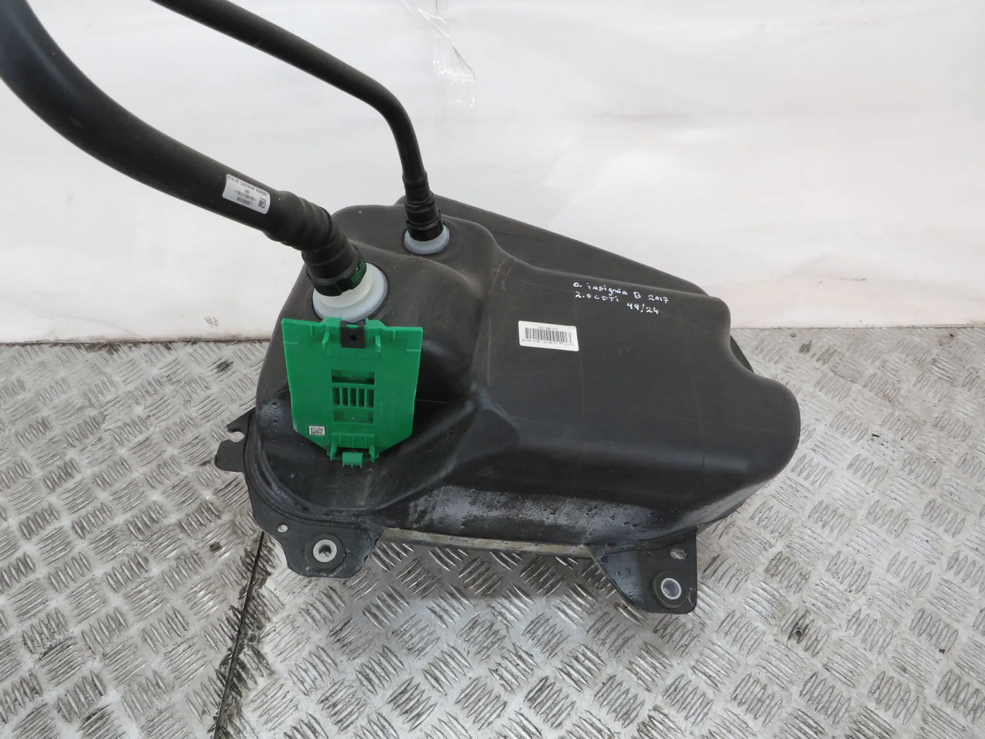 AdBlue tank OPEL Insignia B Sports Tourer (Z18)