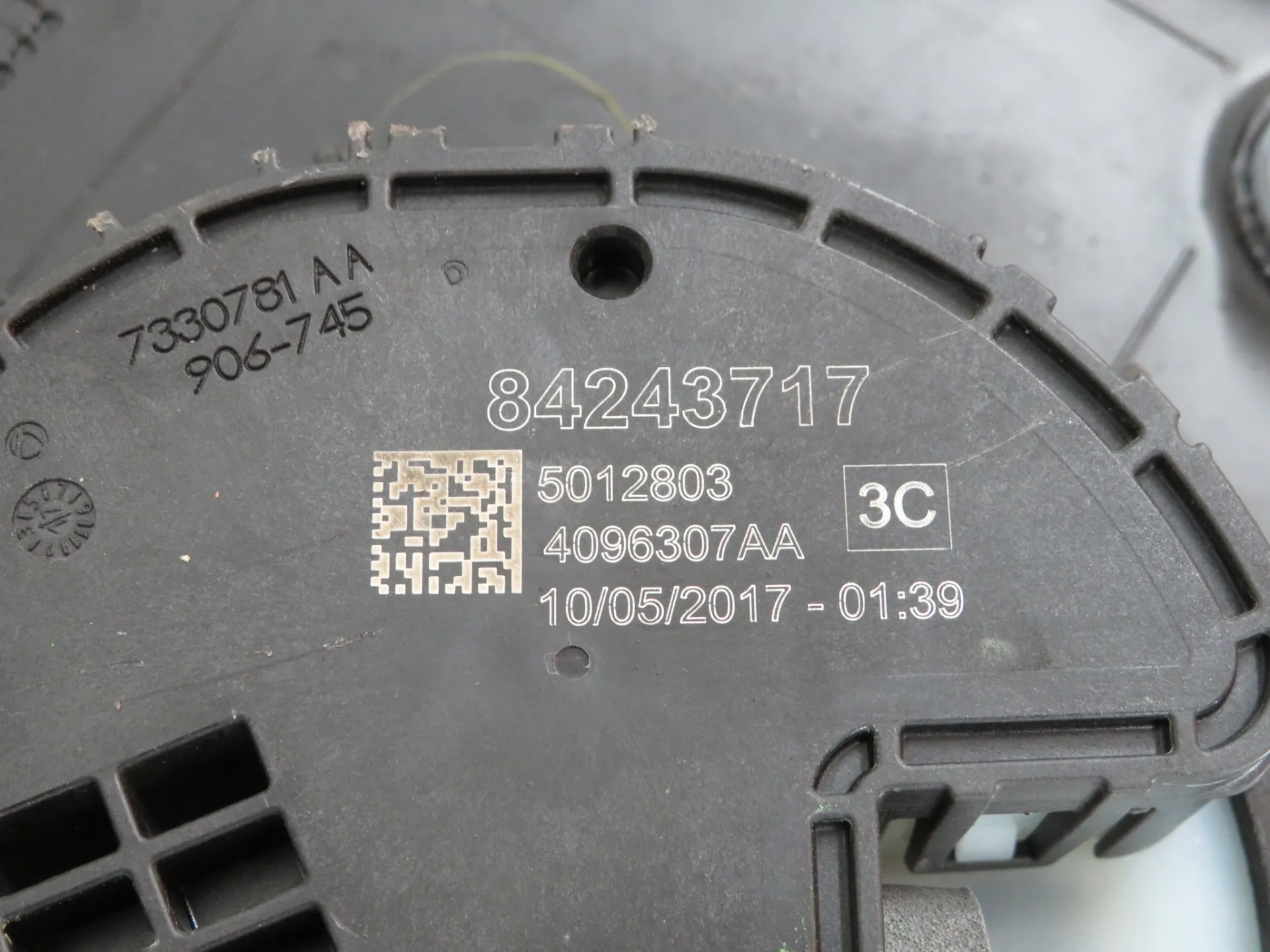 AdBlue tank OPEL Insignia B Sports Tourer (Z18) Imagem-4