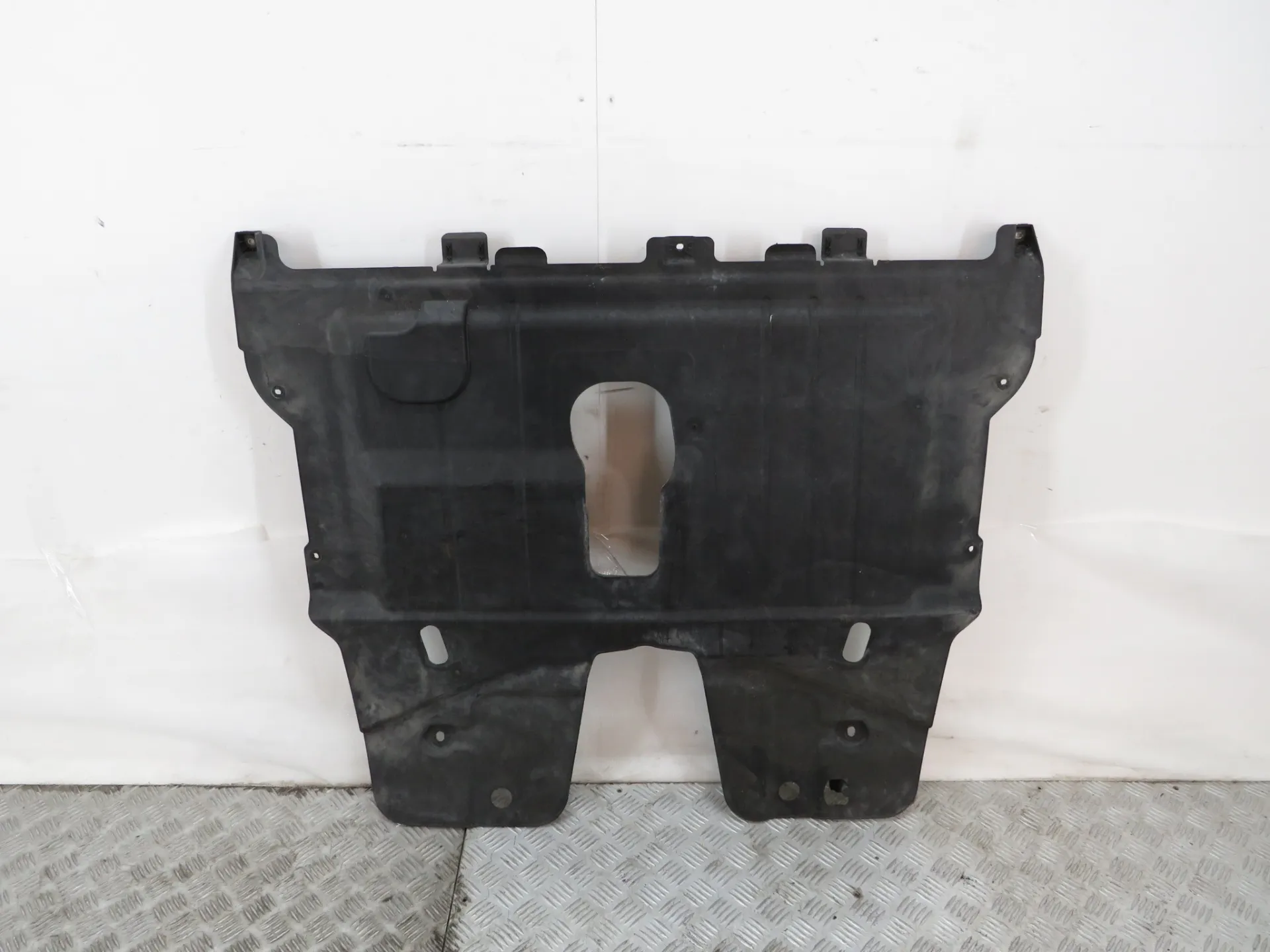 Protection inférieure du moteur FIAT Tipo Hatchback (357_)