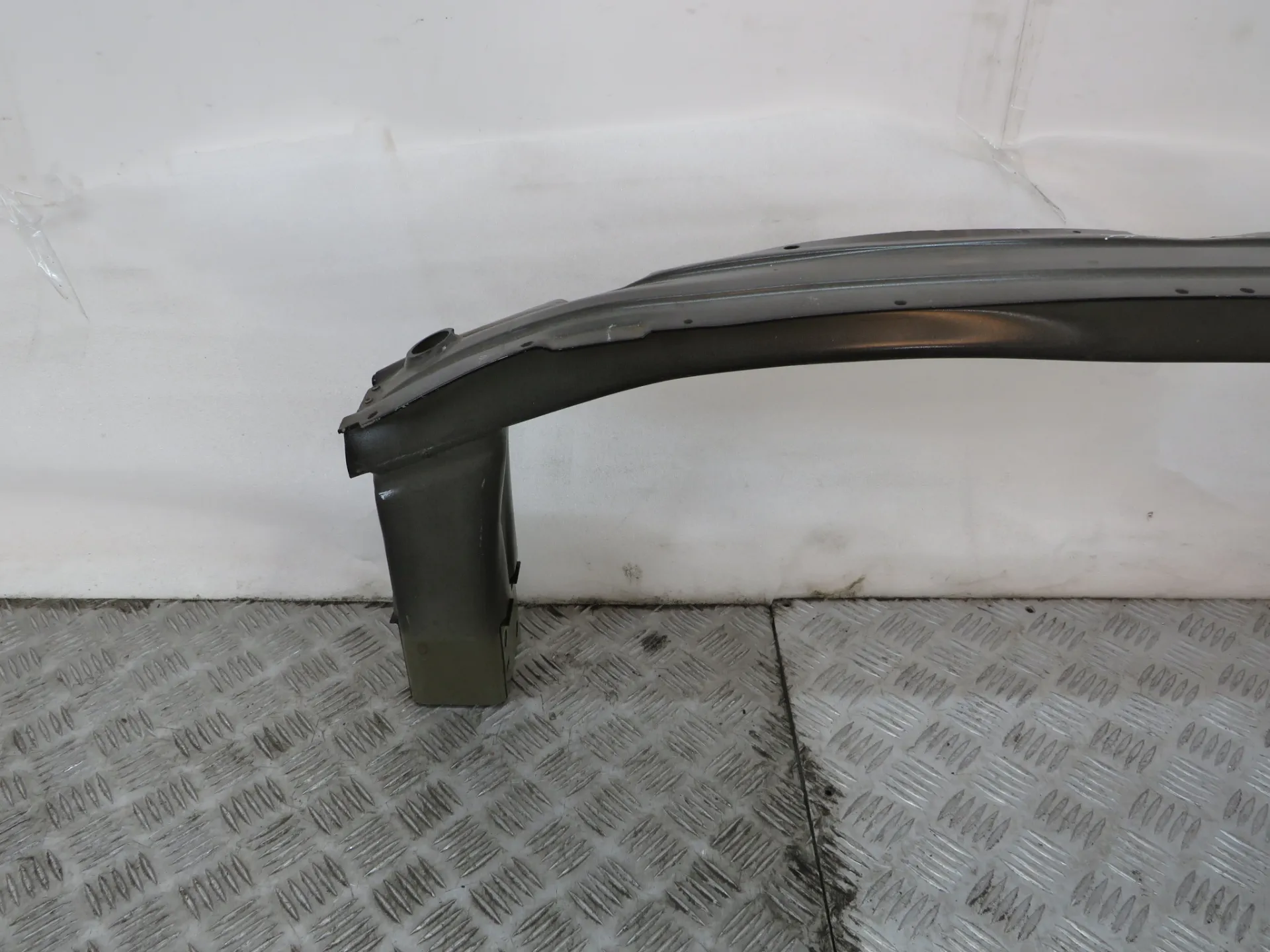 Front bumper reinforcement OPEL Astra K Sports Tourer Imagem-1