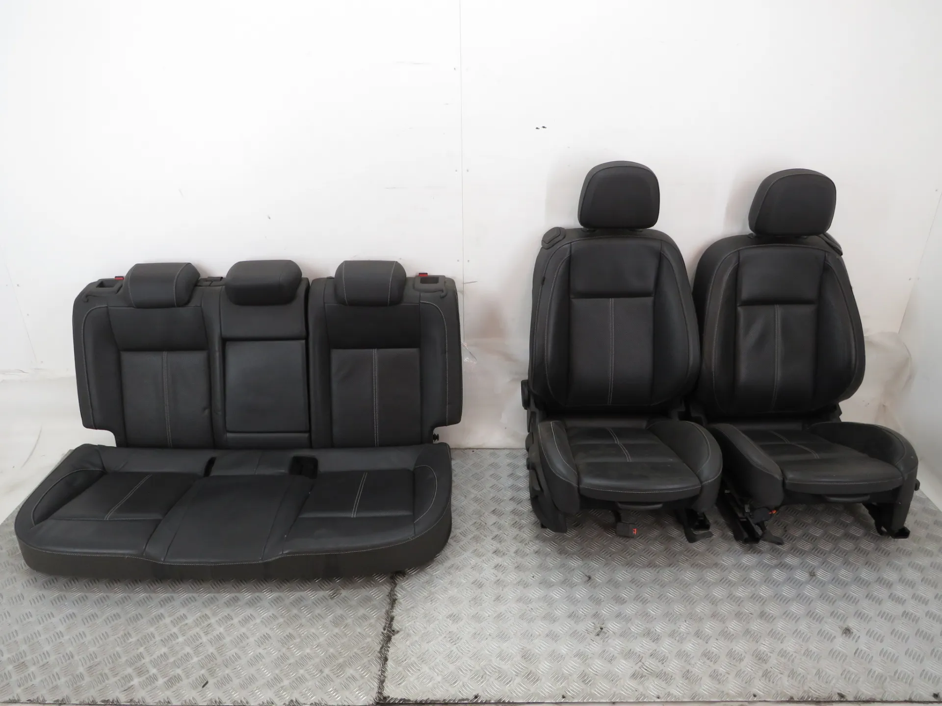 Seats set OPEL Astra J GTC