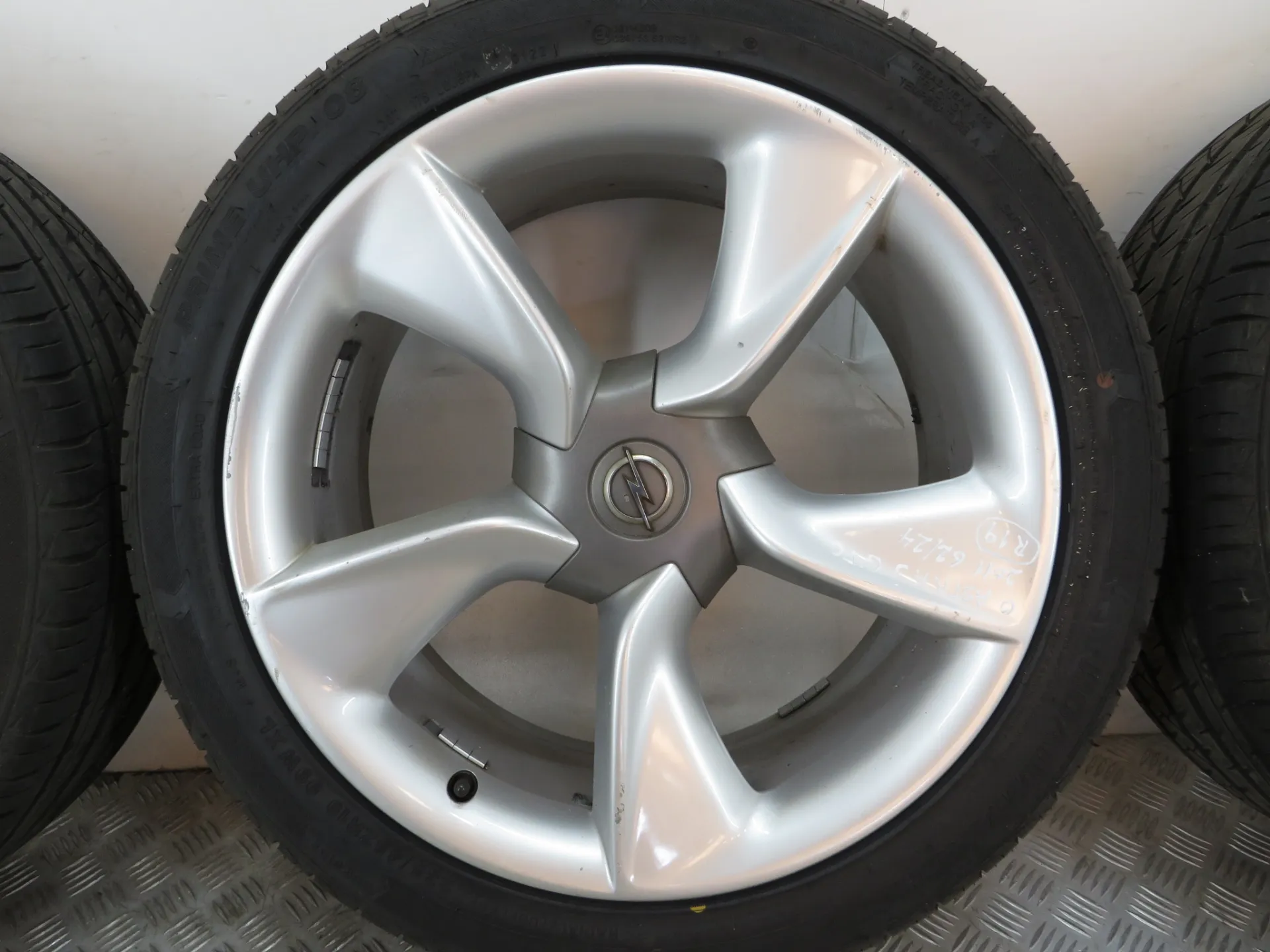 Wheel set OPEL Astra J GTC Imagem-3