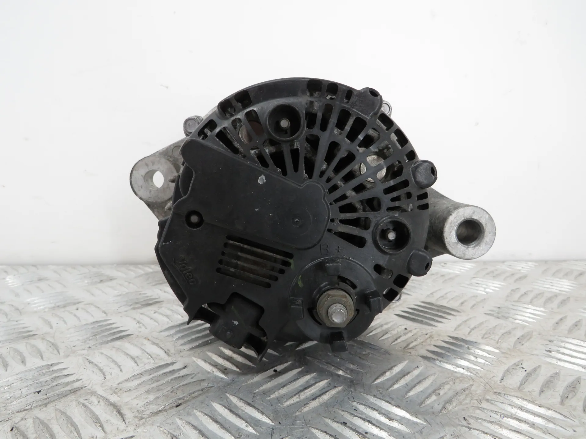 Alternator OPEL Astra J GTC Imagem-1