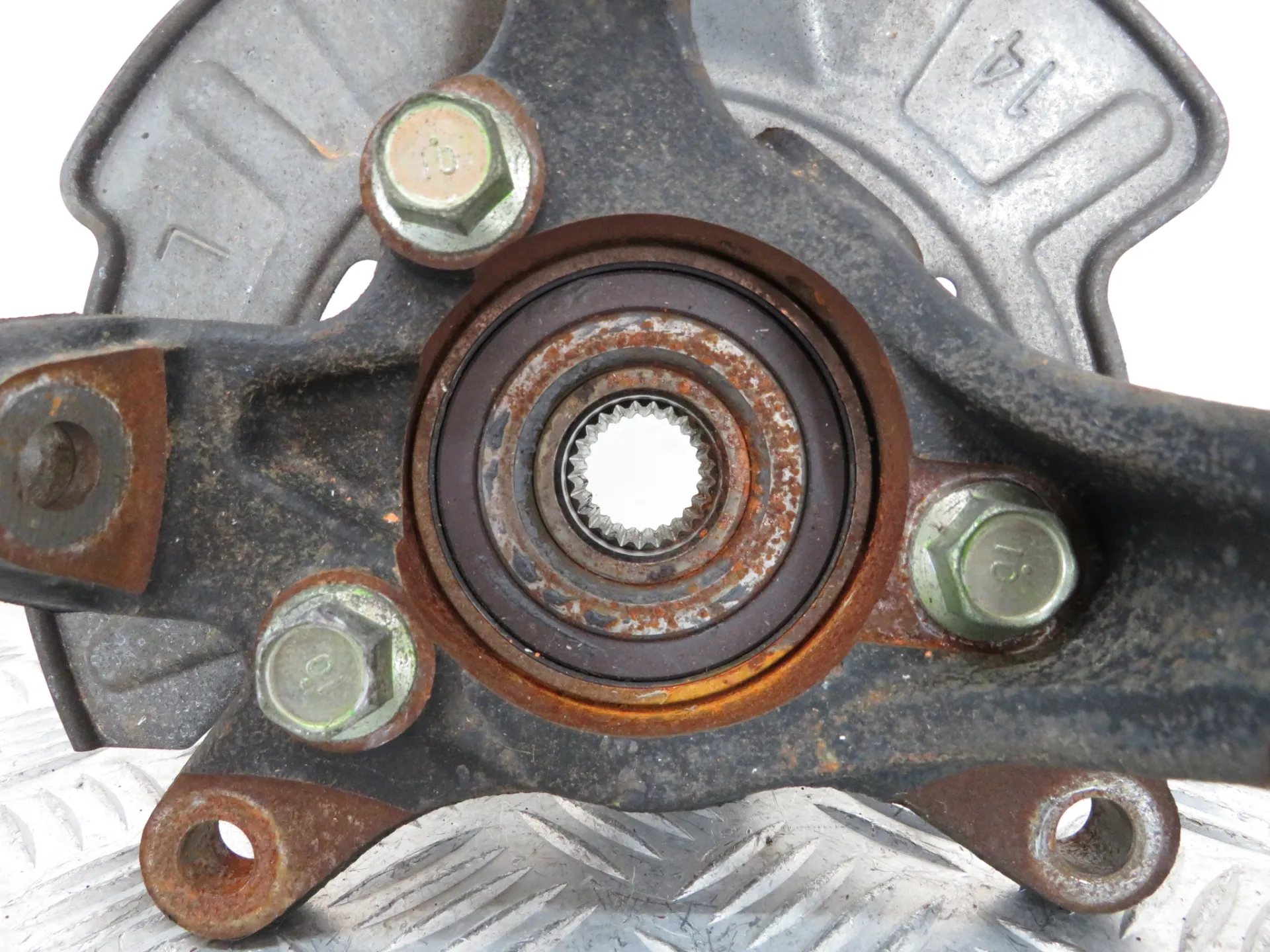 Manga de eixo frente esquerda SUZUKI Swift V (RZ, AZ) Imagem-1