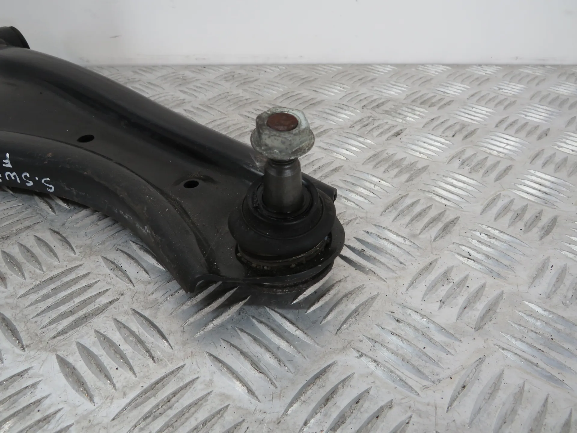 Braço de suspensão frente direito SUZUKI Swift V (RZ, AZ) Imagem-1