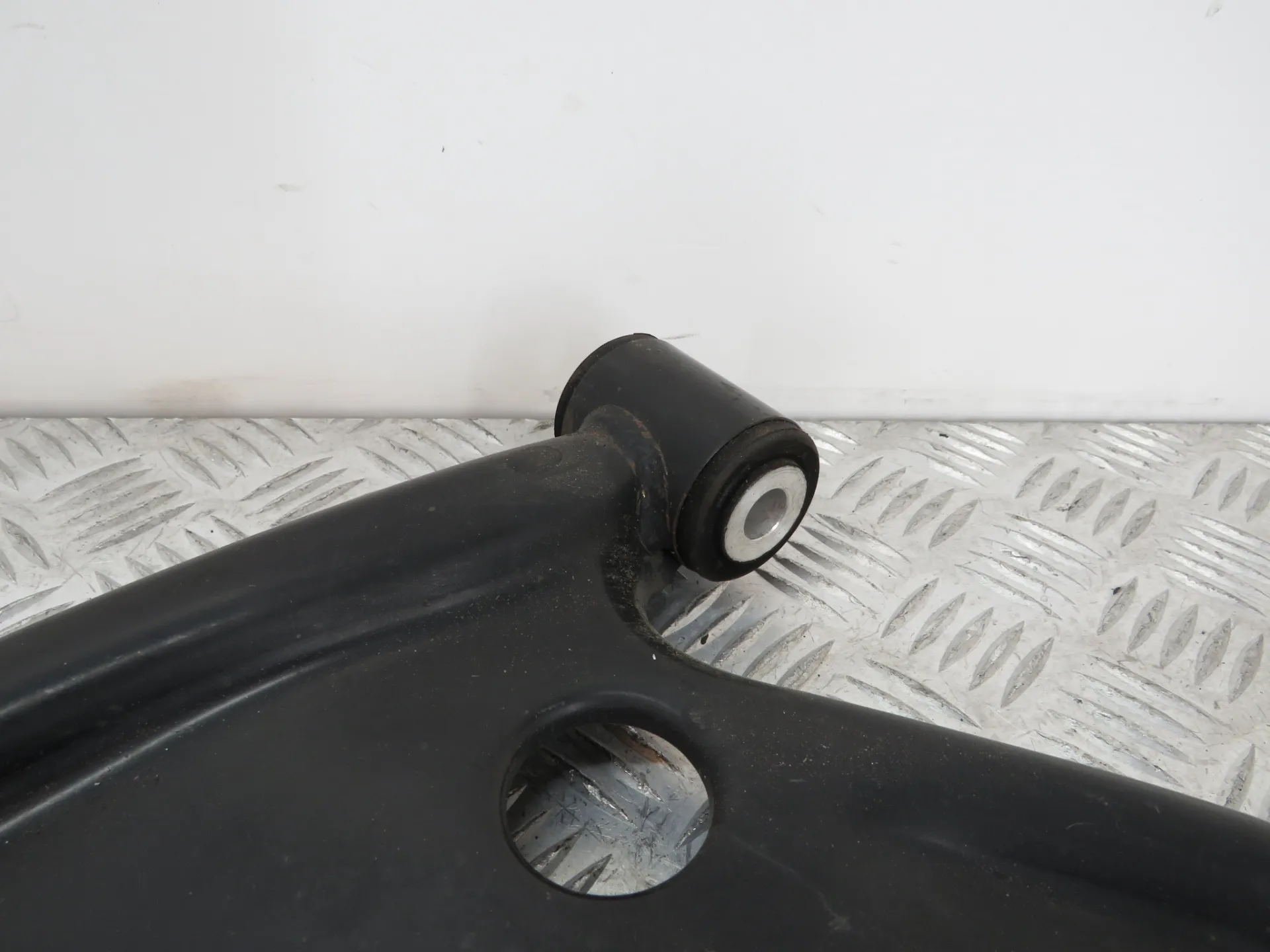 Braço de suspensão frente esquerdo SUZUKI Swift V (RZ, AZ) Imagem-2