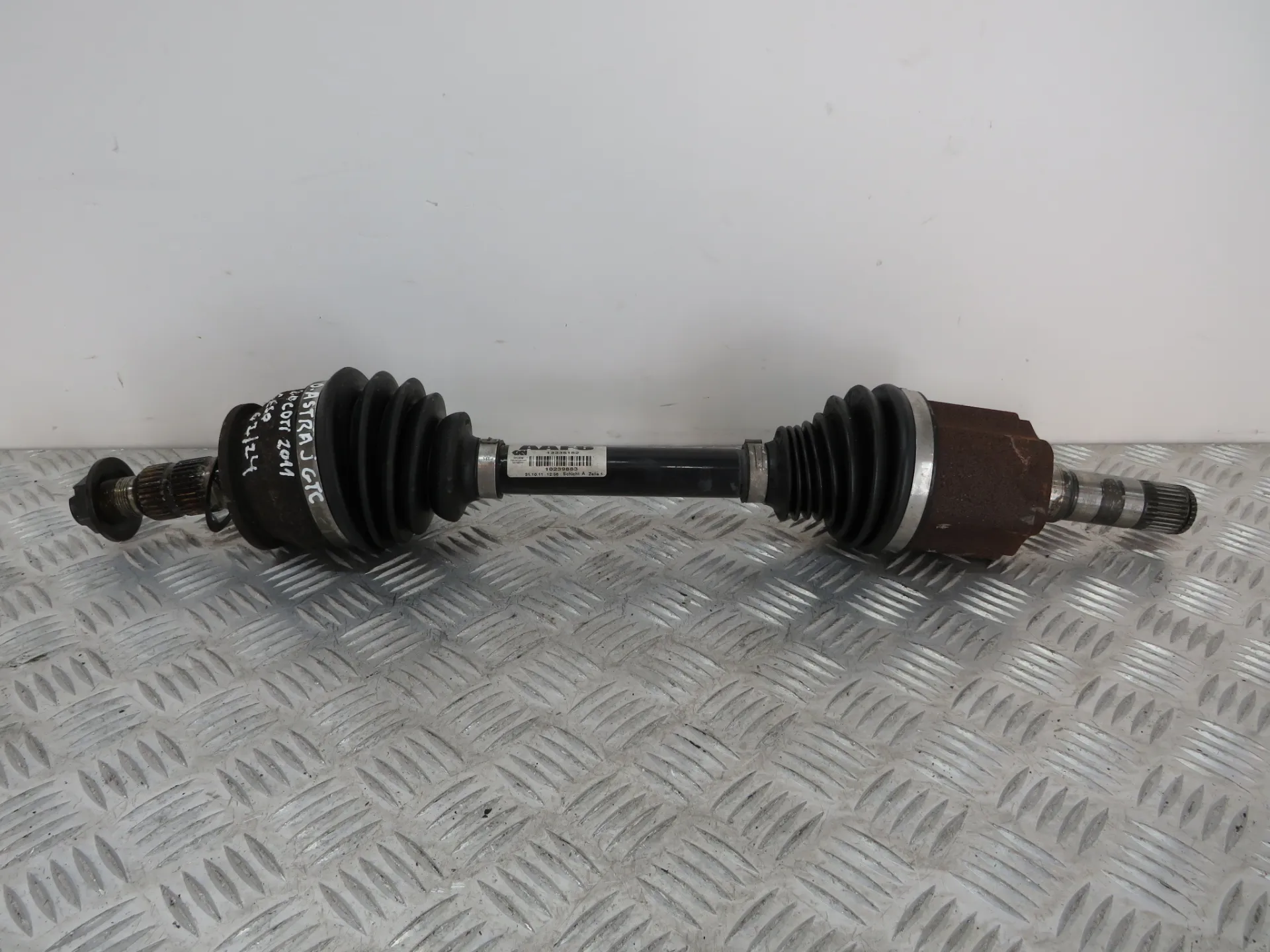 Left front driveshaft OPEL Astra J GTC