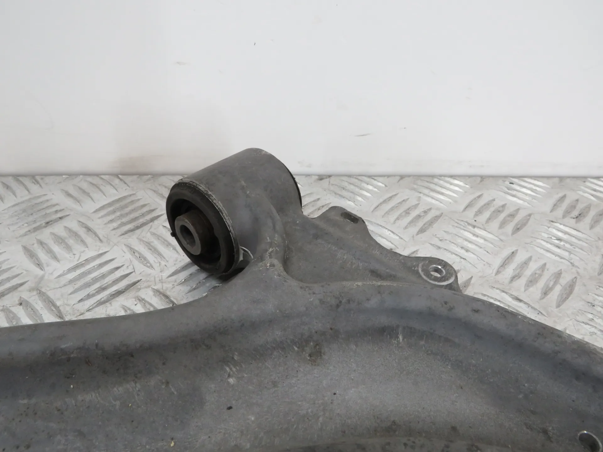 Right front suspension arm OPEL Astra J GTC Imagem-2