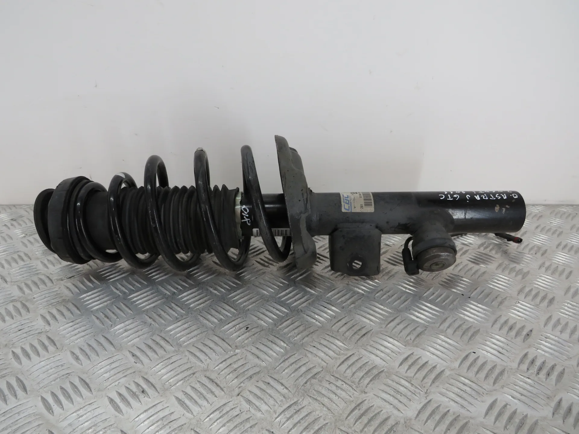 Right Front Shock Absorber OPEL Astra J GTC