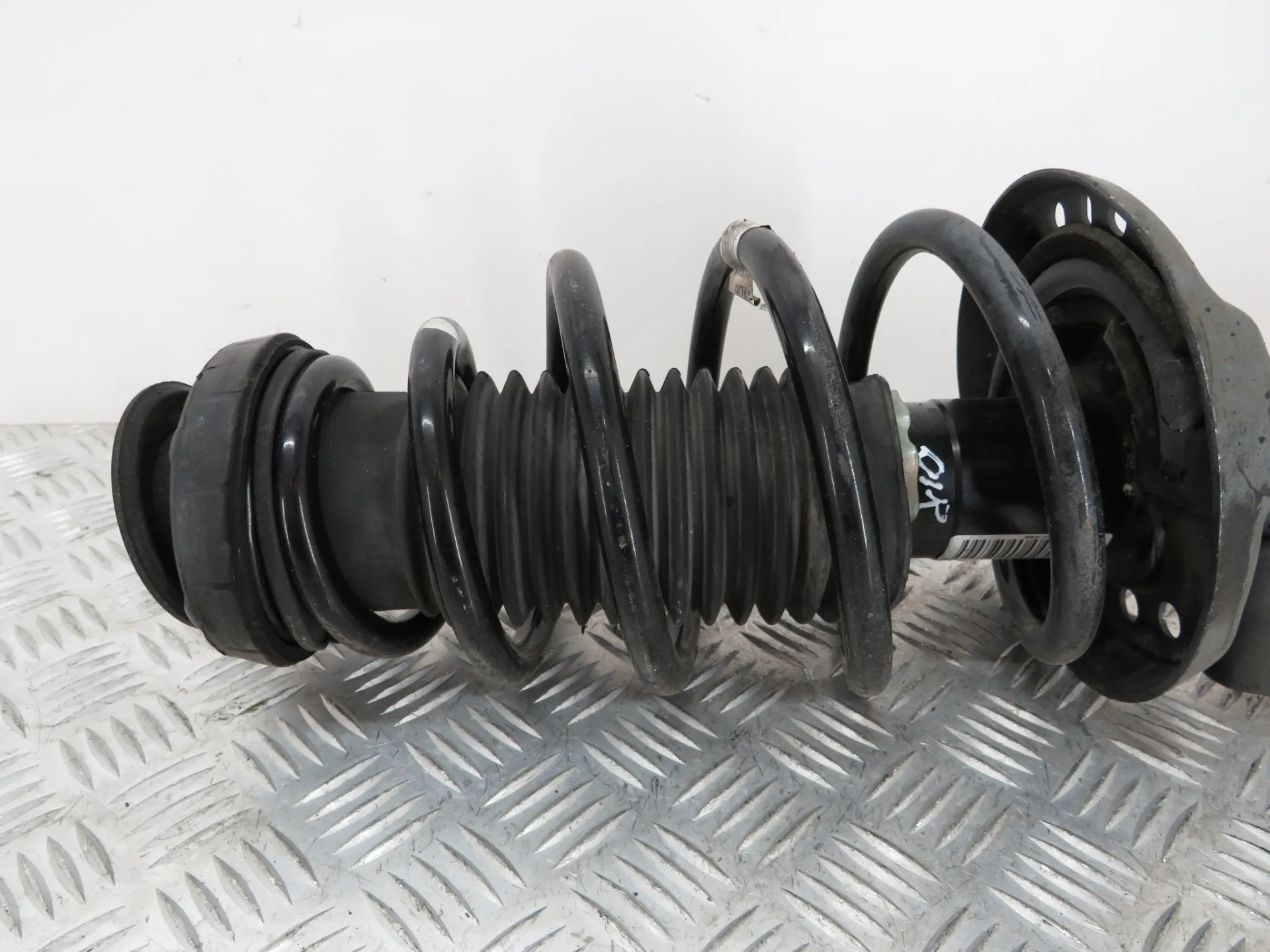 Right Front Shock Absorber OPEL Astra J GTC Imagem-1