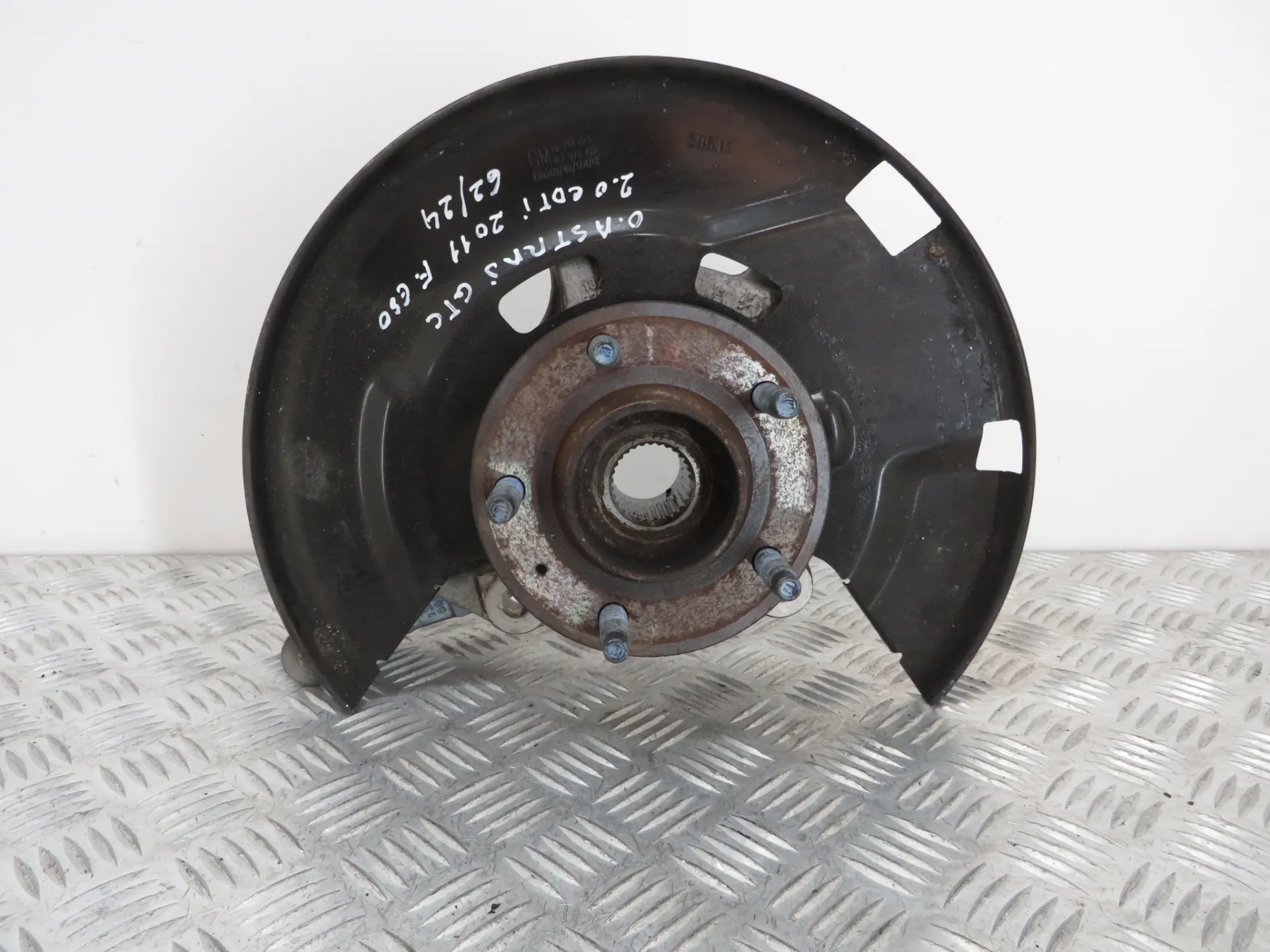 Left front steering knuckle OPEL Astra J GTC Imagem-2