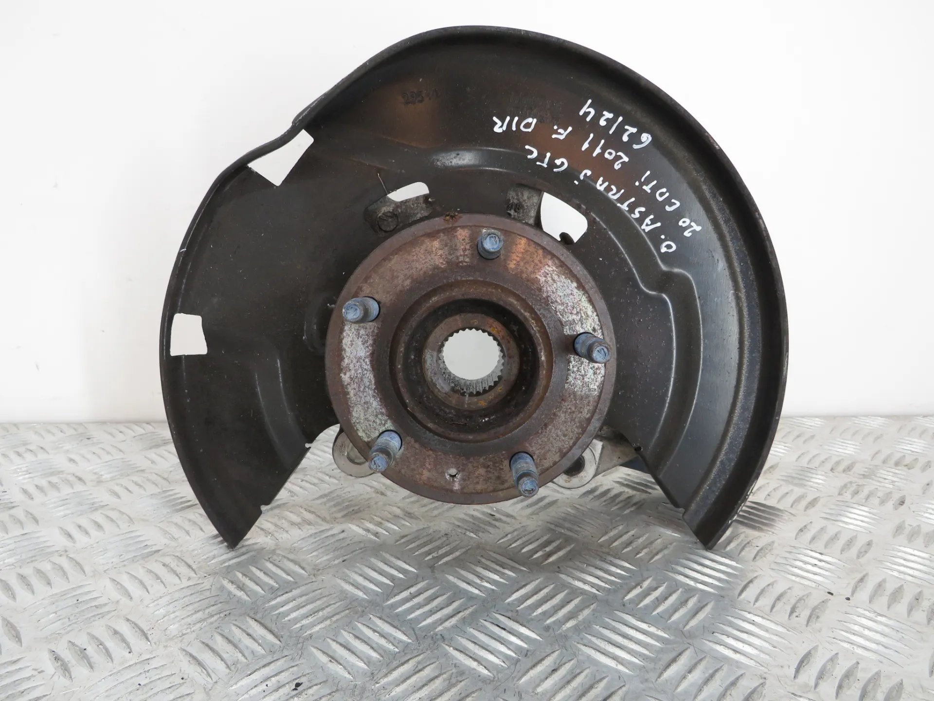 Right front steering knuckle OPEL Astra J GTC Imagem-2