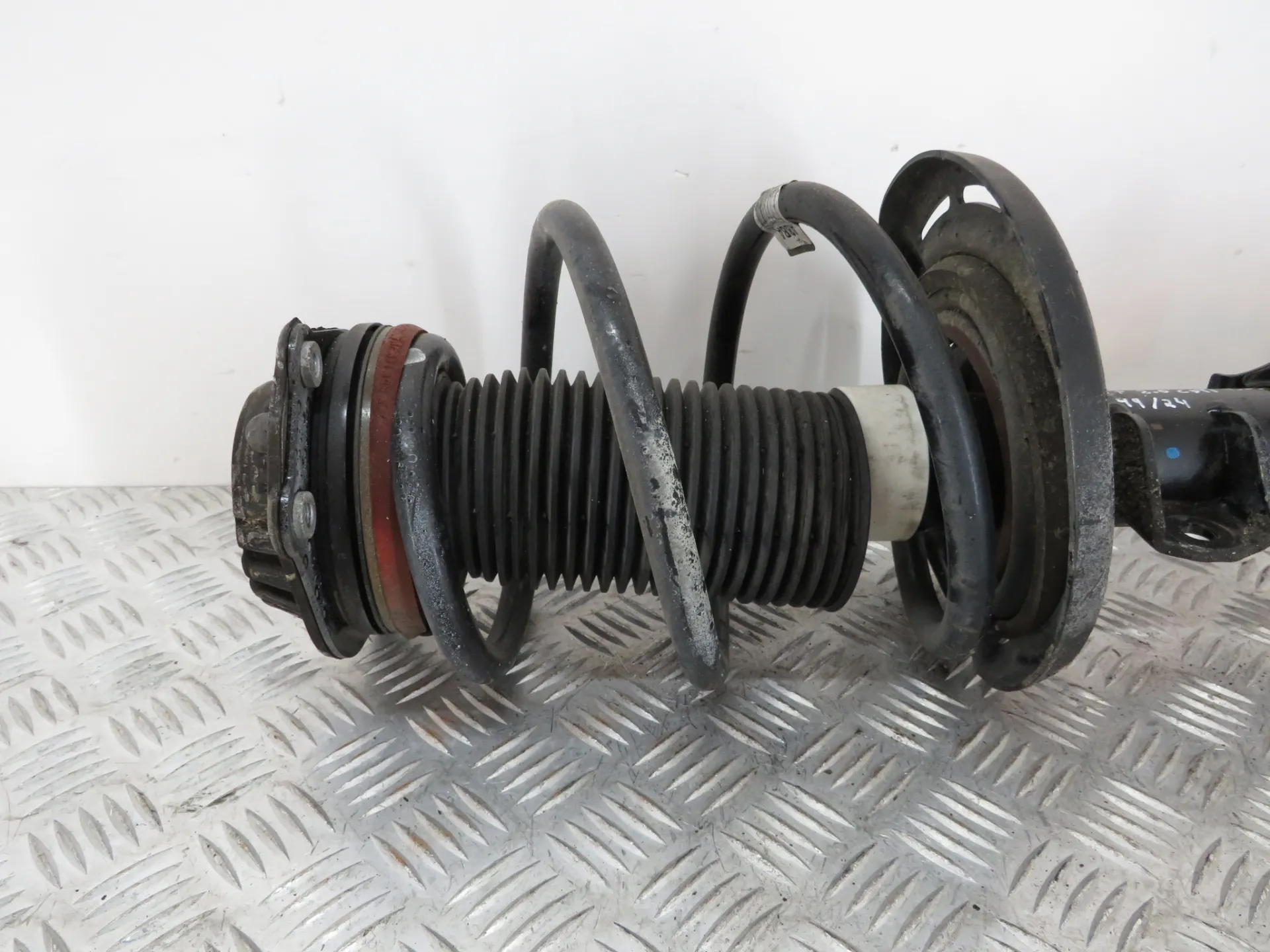 Right Front Shock Absorber OPEL Insignia B Sports Tourer (Z18) Imagem-1