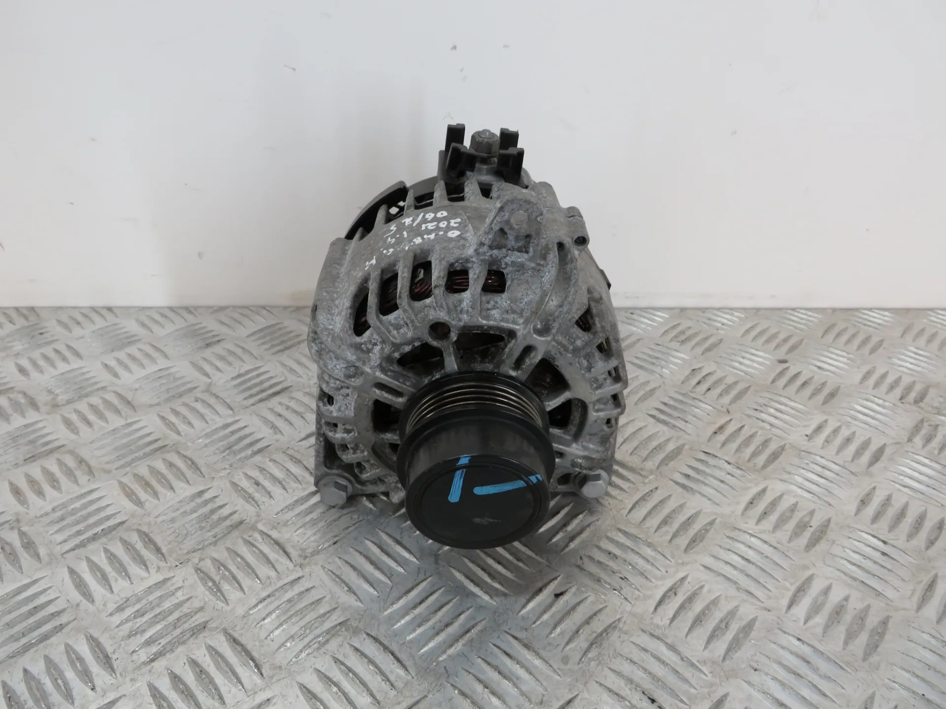 Alternator OPEL Astra K Sports Tourer