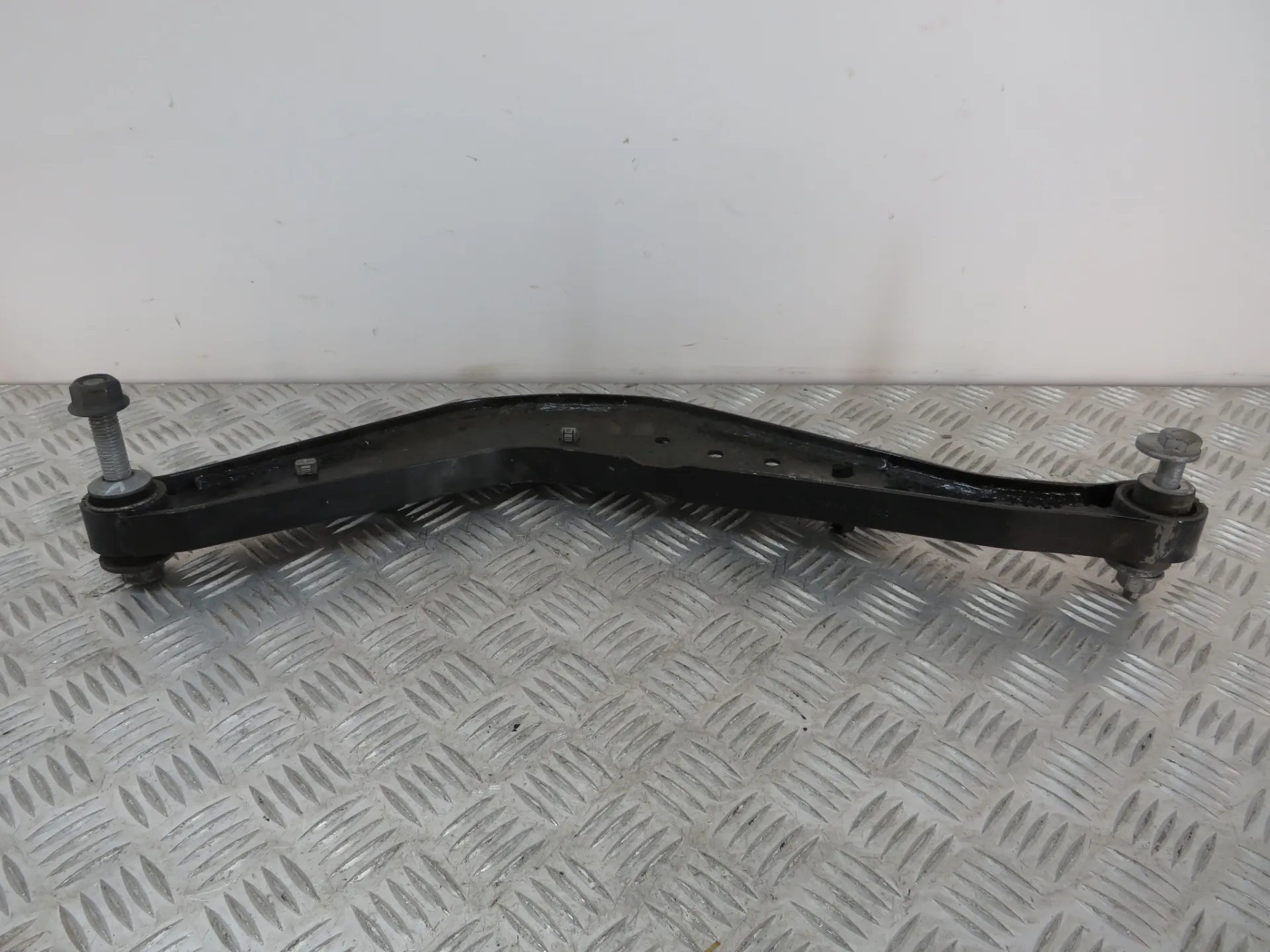 Left rear suspension arm OPEL Insignia B Sports Tourer (Z18)