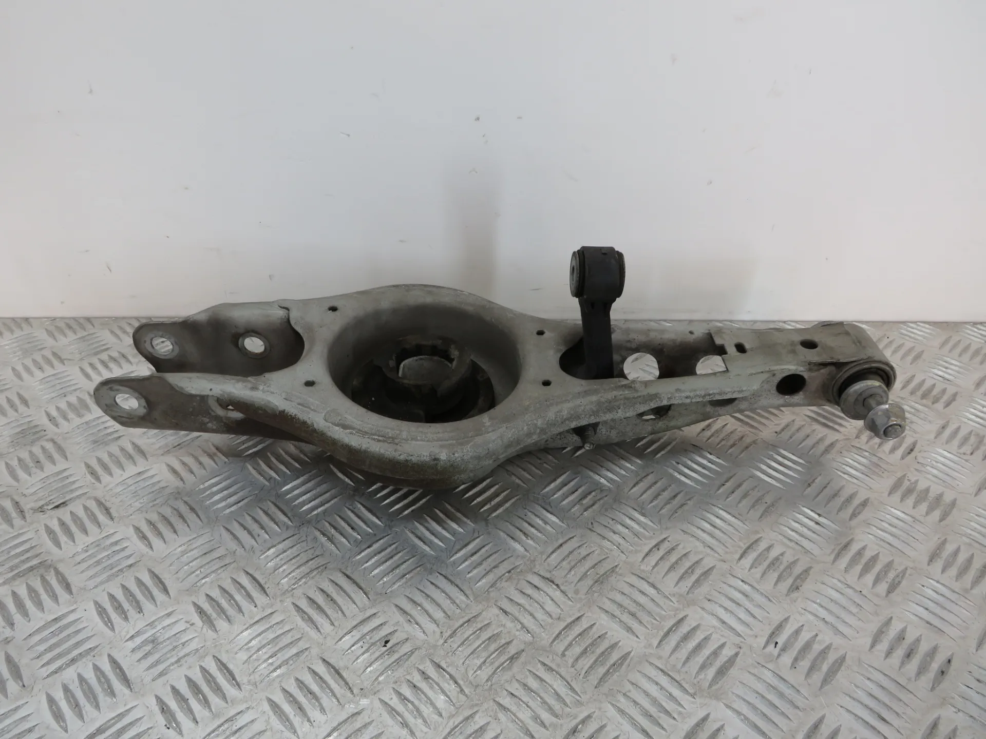 Right rear suspension arm OPEL Insignia B Sports Tourer (Z18)