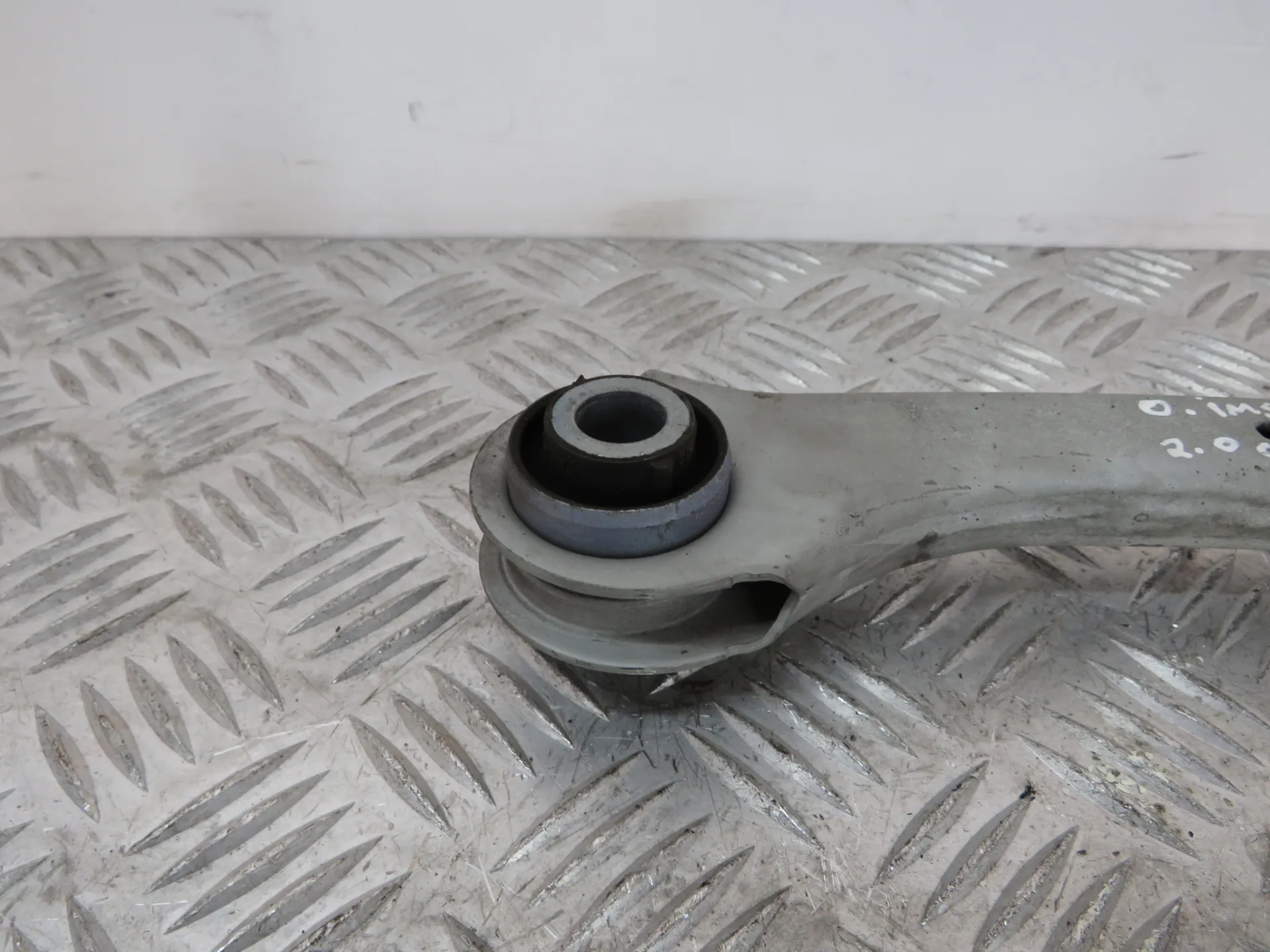 Right rear suspension arm OPEL Insignia B Sports Tourer (Z18) Imagem-1