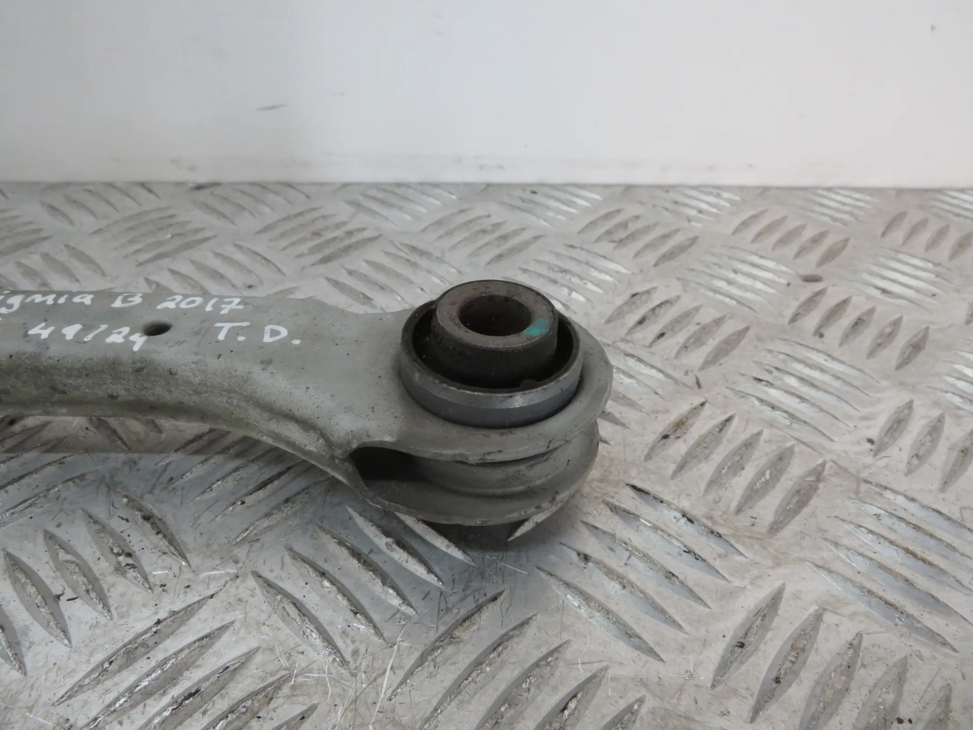 Right rear suspension arm OPEL Insignia B Sports Tourer (Z18) Imagem-2