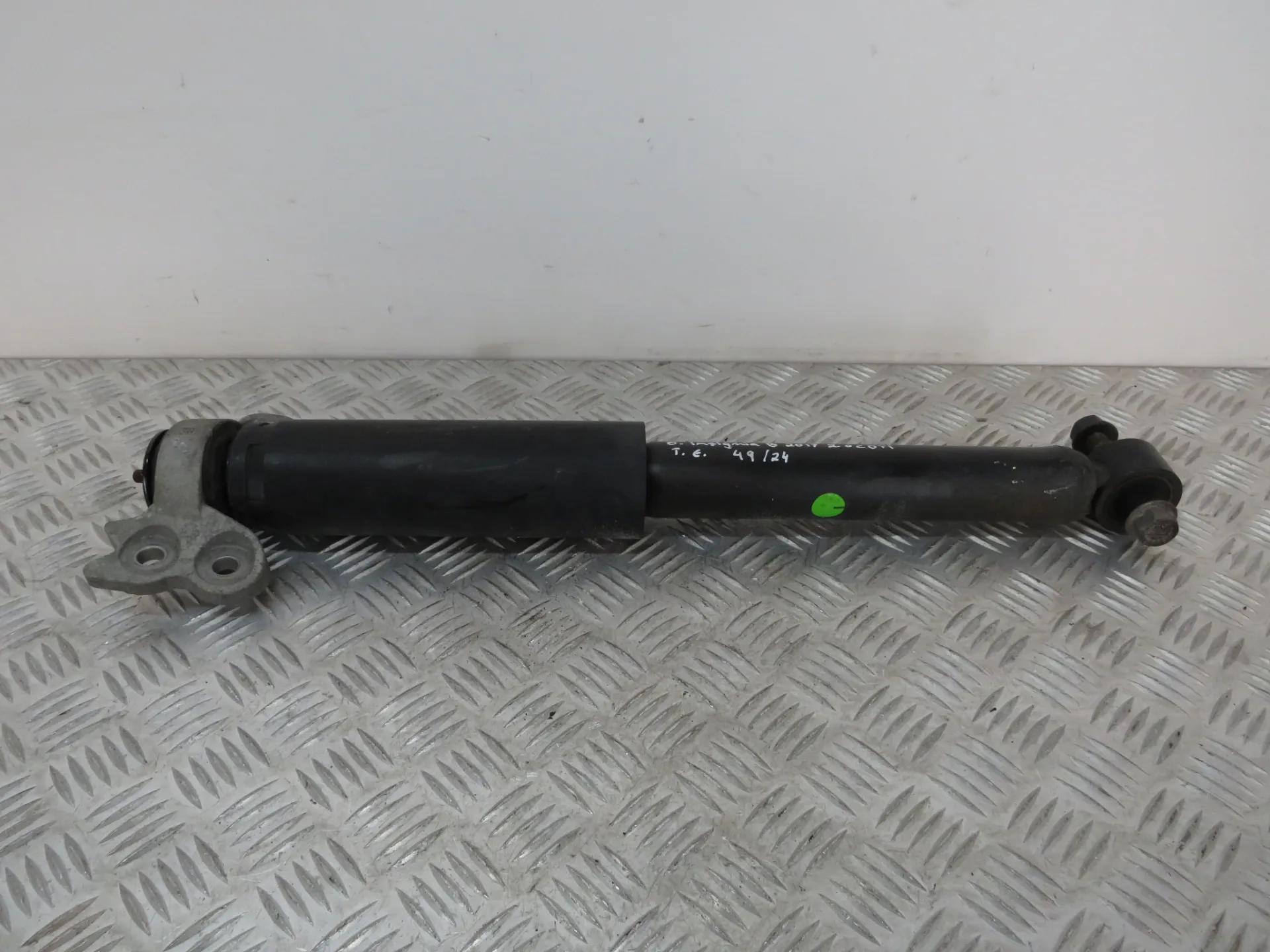 Left Rear Shock Absorber OPEL Insignia B Sports Tourer (Z18)