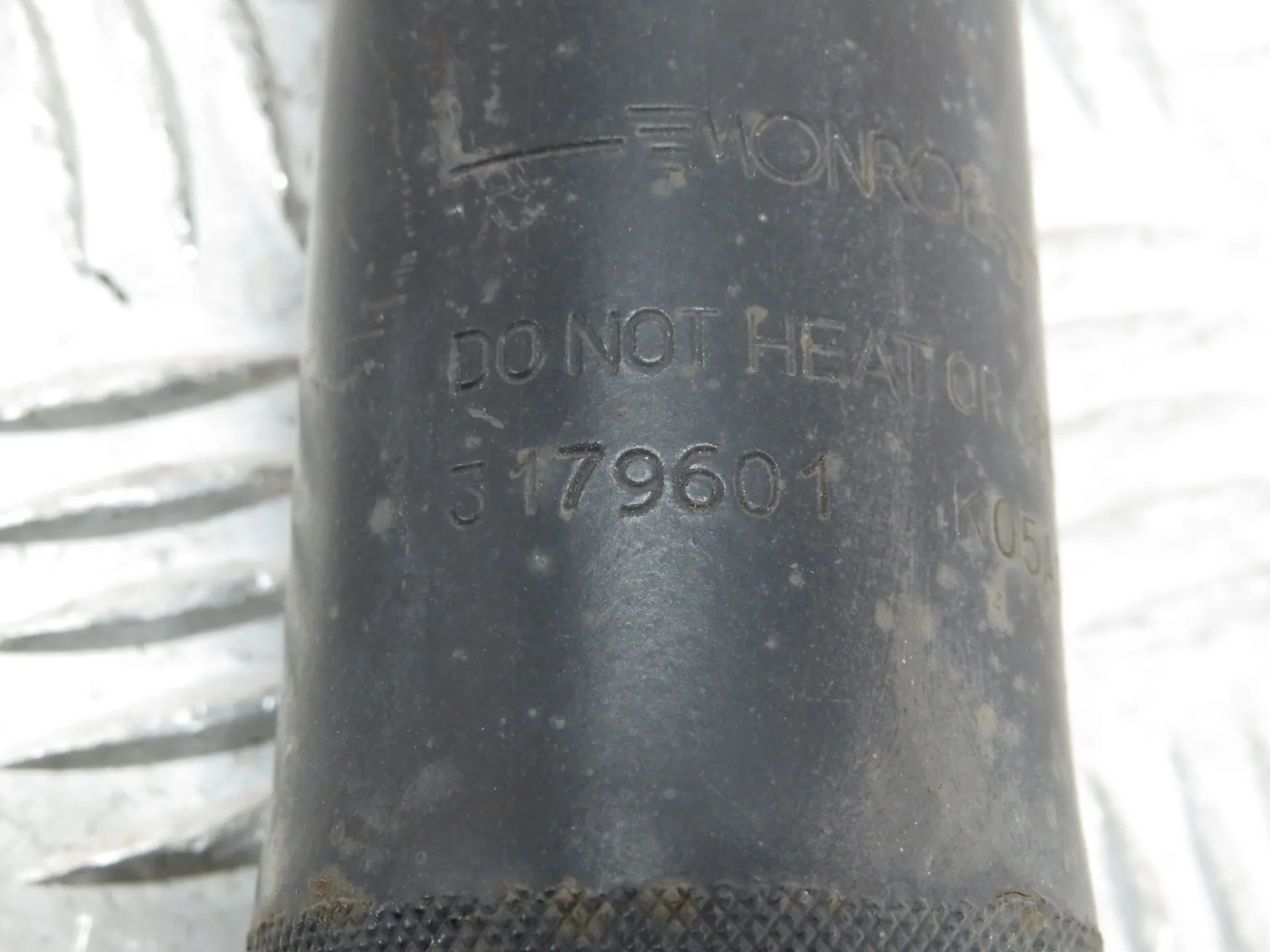 Left Rear Shock Absorber OPEL Insignia B Sports Tourer (Z18) Imagem-3