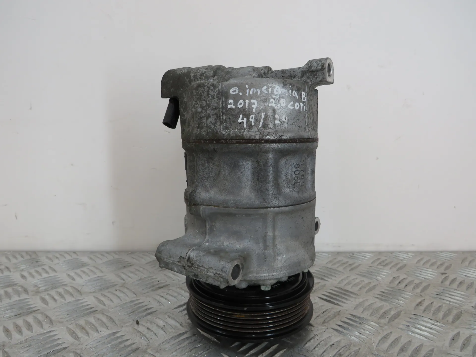 AC compressor OPEL Insignia B Sports Tourer (Z18) Imagem-1