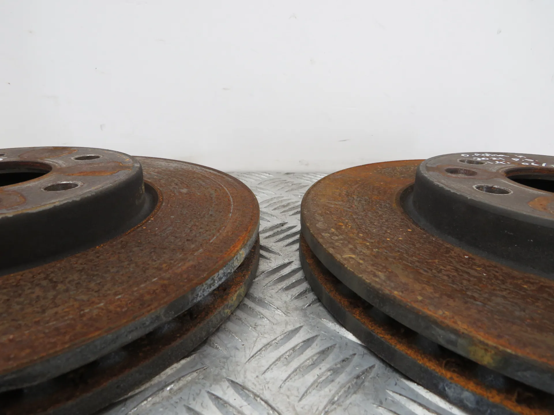 Right front brake disc OPEL Astra K Sports Tourer Imagem-1