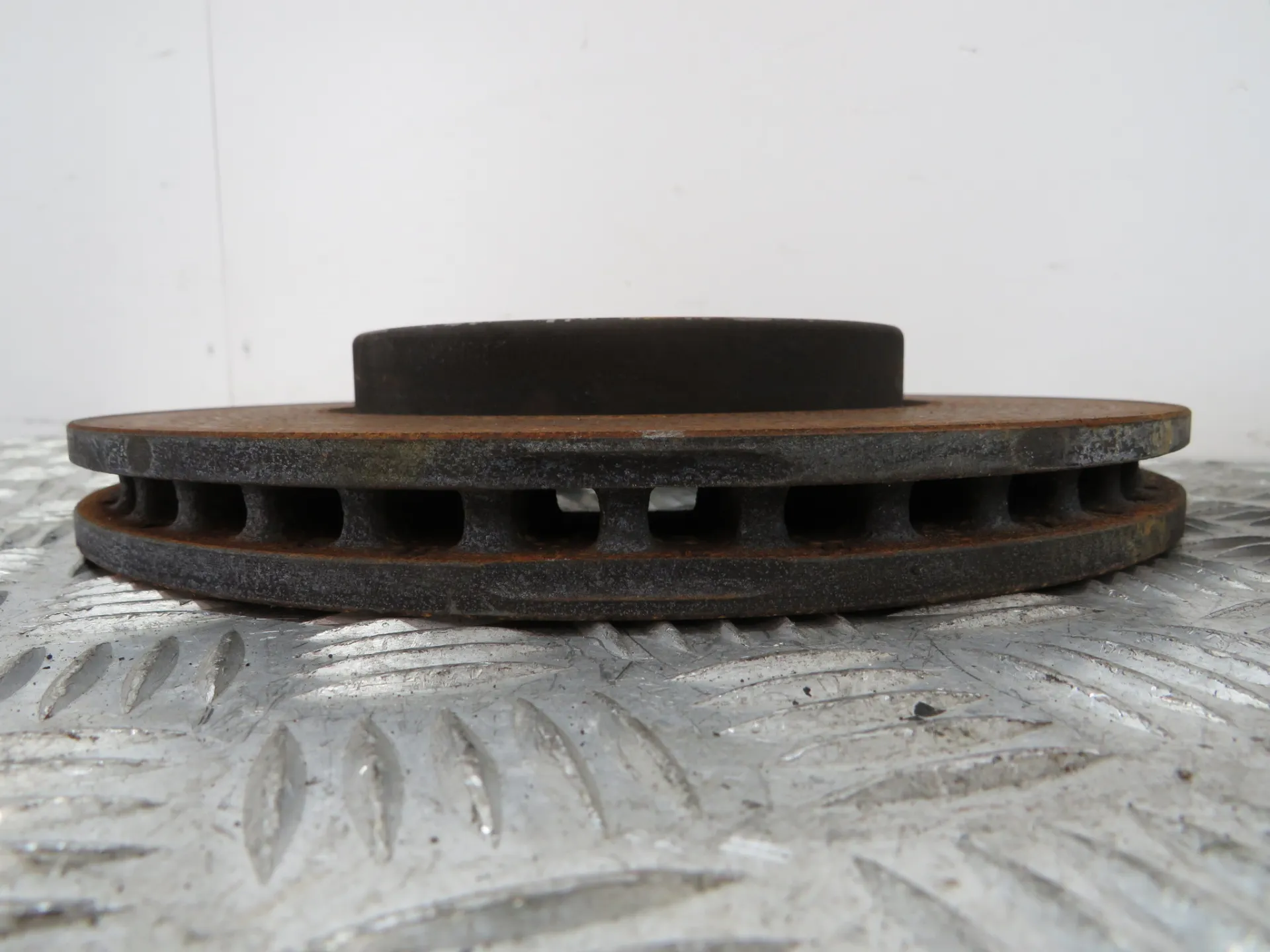 Right front brake disc OPEL Astra K Sports Tourer Imagem-3