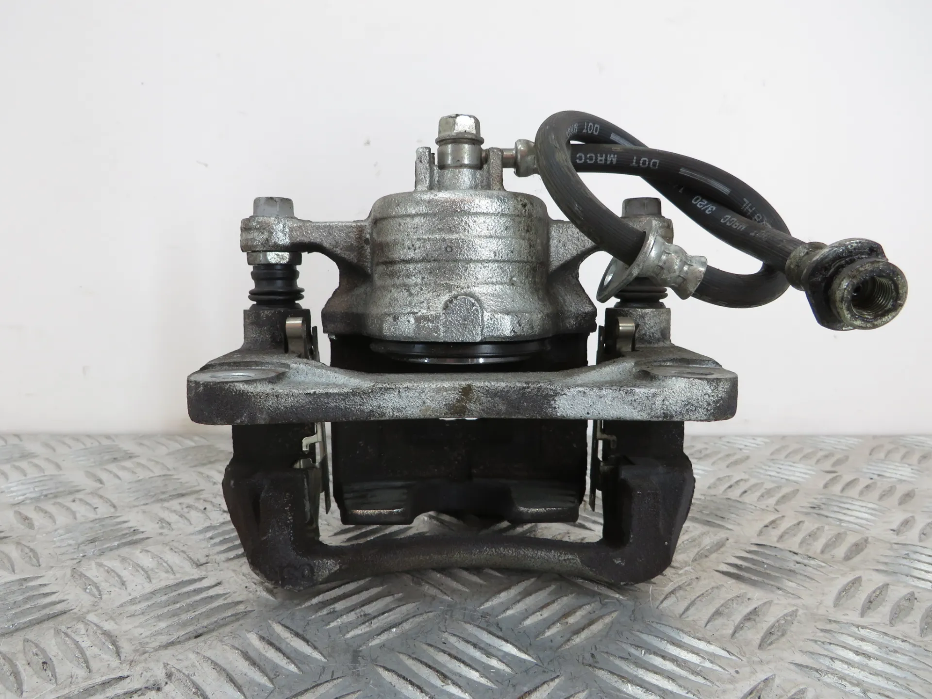 Pinça travão / maxila de travão frente direita SUZUKI Swift V (RZ, AZ) Imagem-1