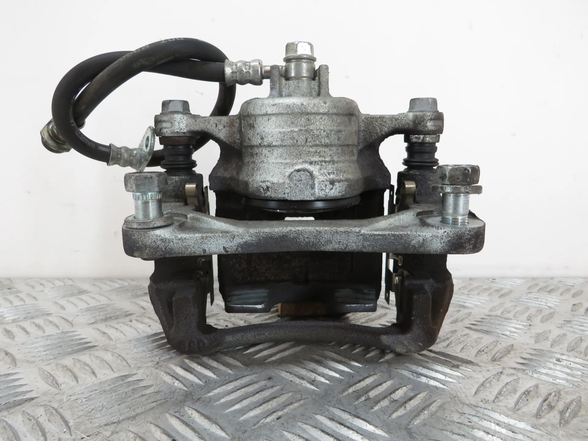 Pinça travão / maxila de travão frente esquerda SUZUKI Swift V (RZ, AZ) Imagem-1