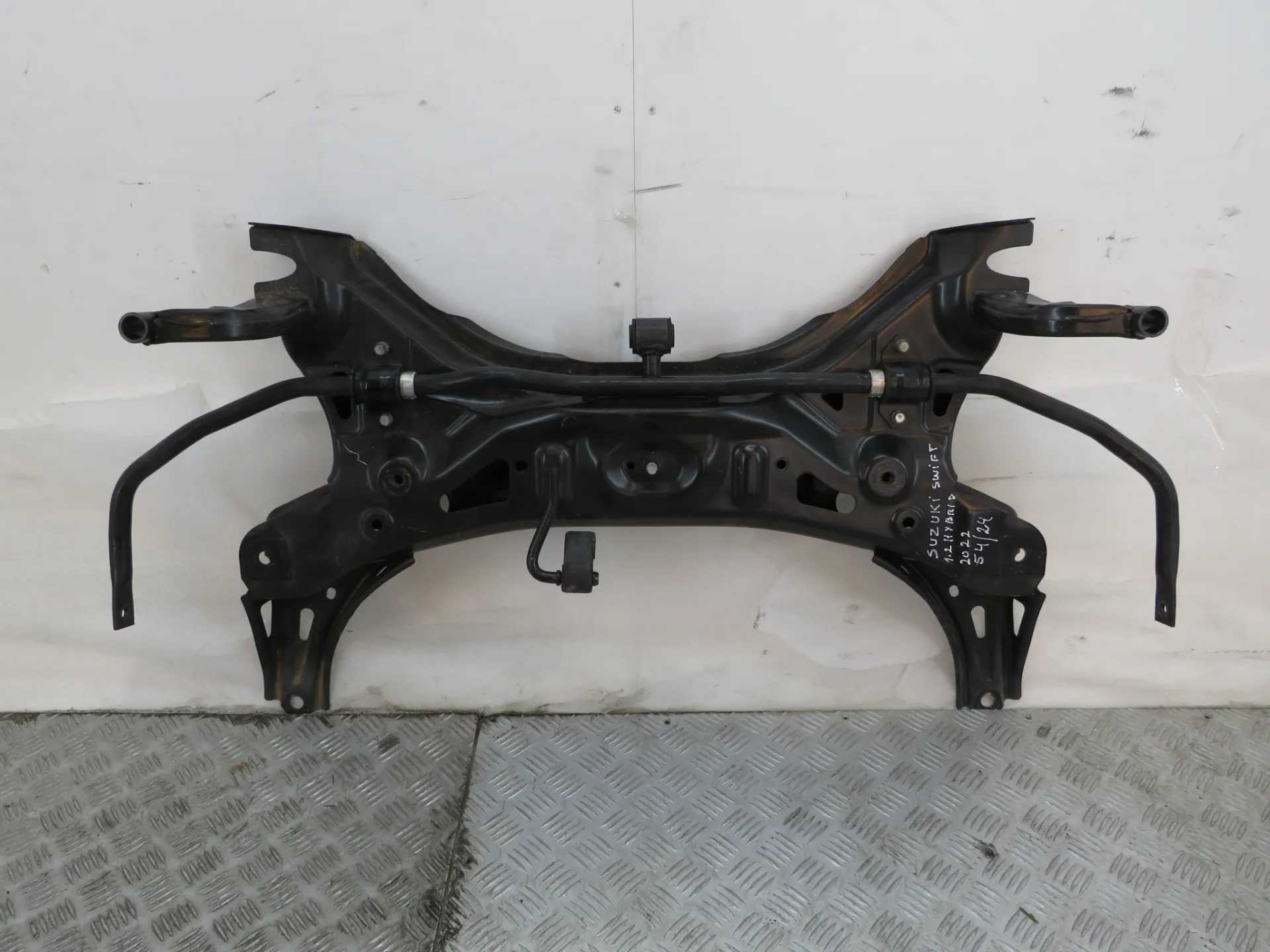 Charriot frente SUZUKI Swift V (RZ, AZ)