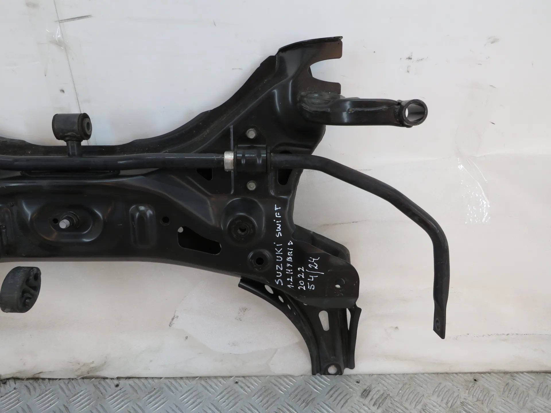 Charriot frente SUZUKI Swift V (RZ, AZ) Imagem-2