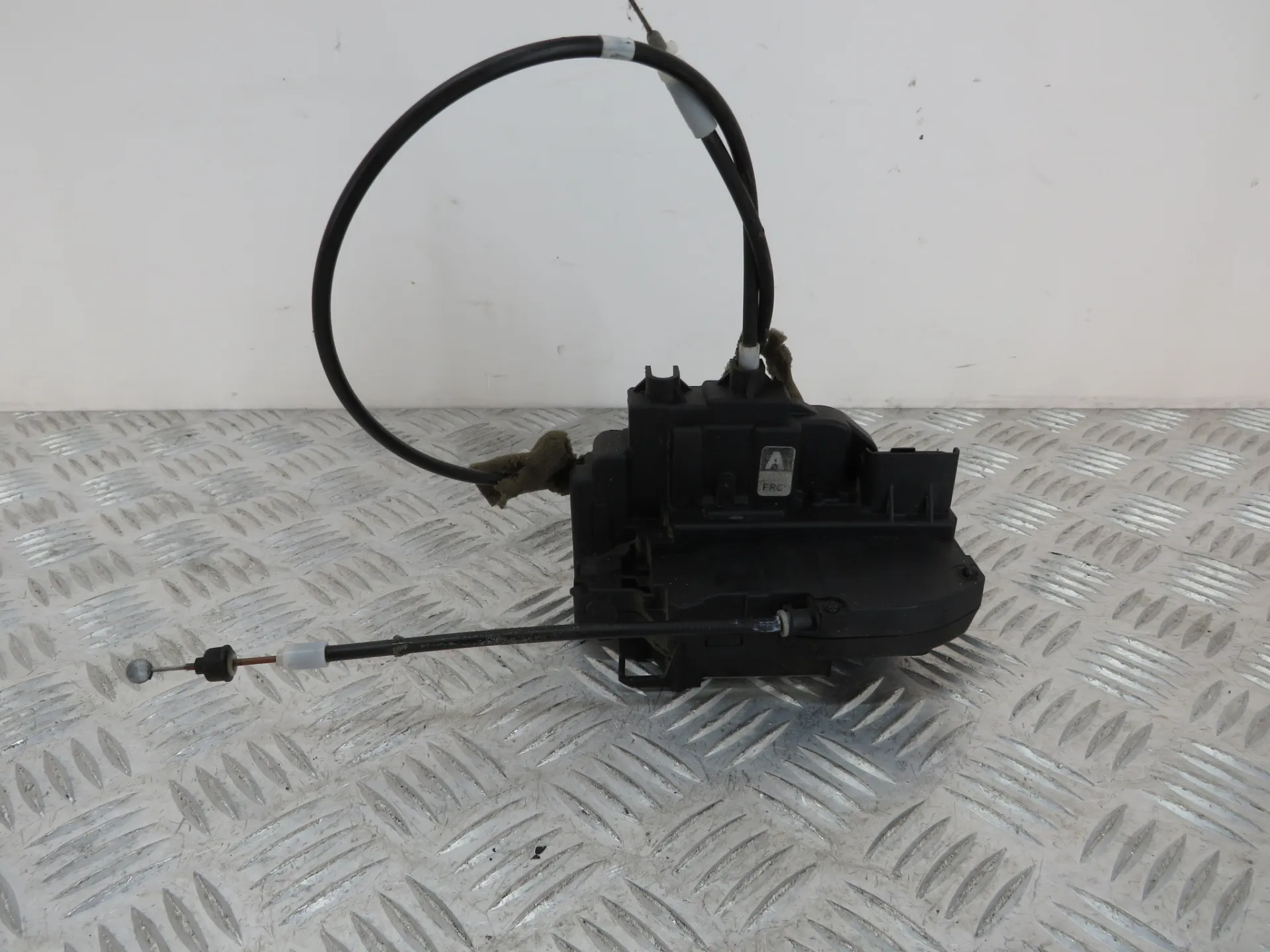 Front Right Door Lock NISSAN NP300 Navara Pick Up (D40)