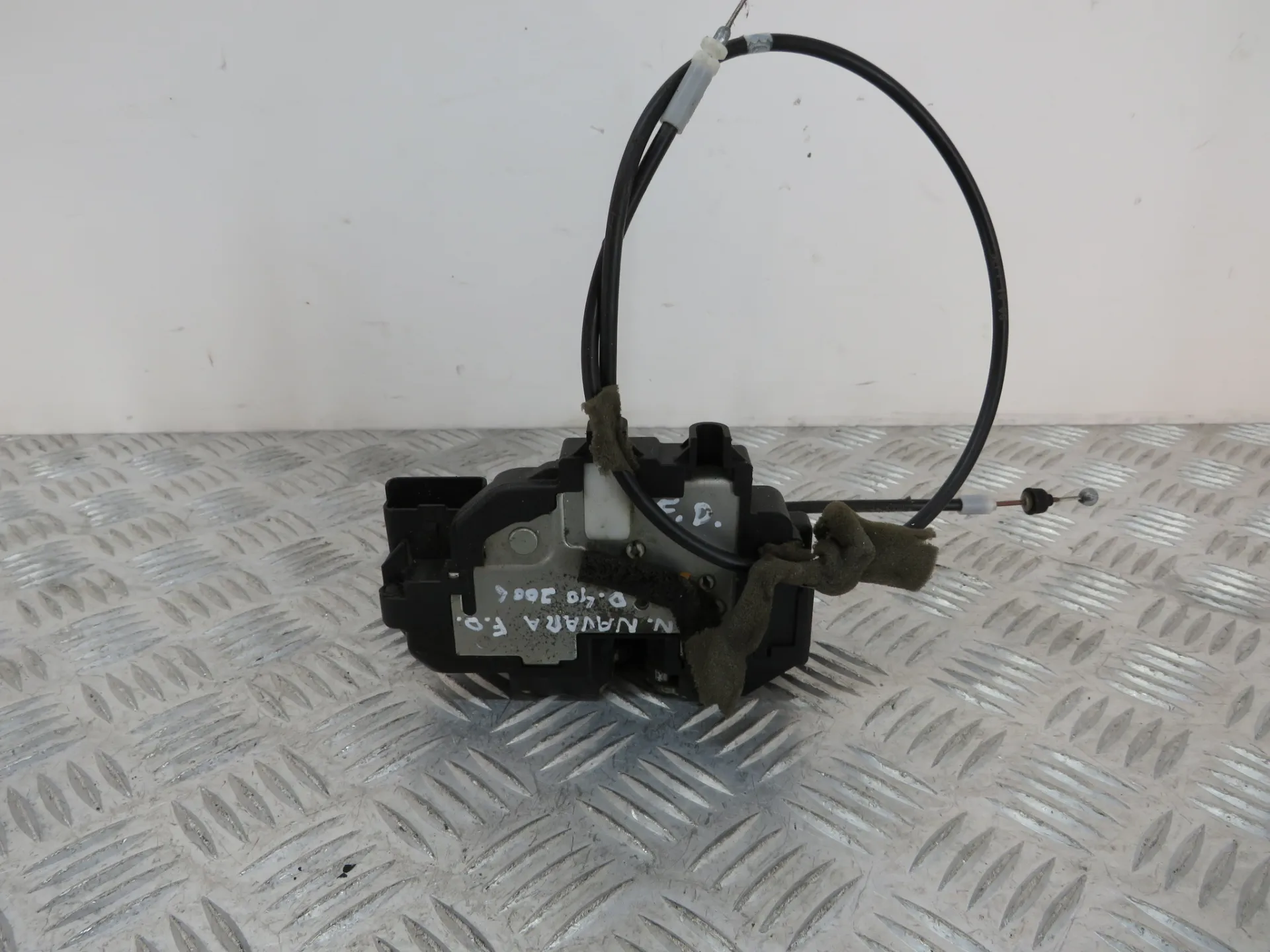 Front Right Door Lock NISSAN NP300 Navara Pick Up (D40) Imagem-1