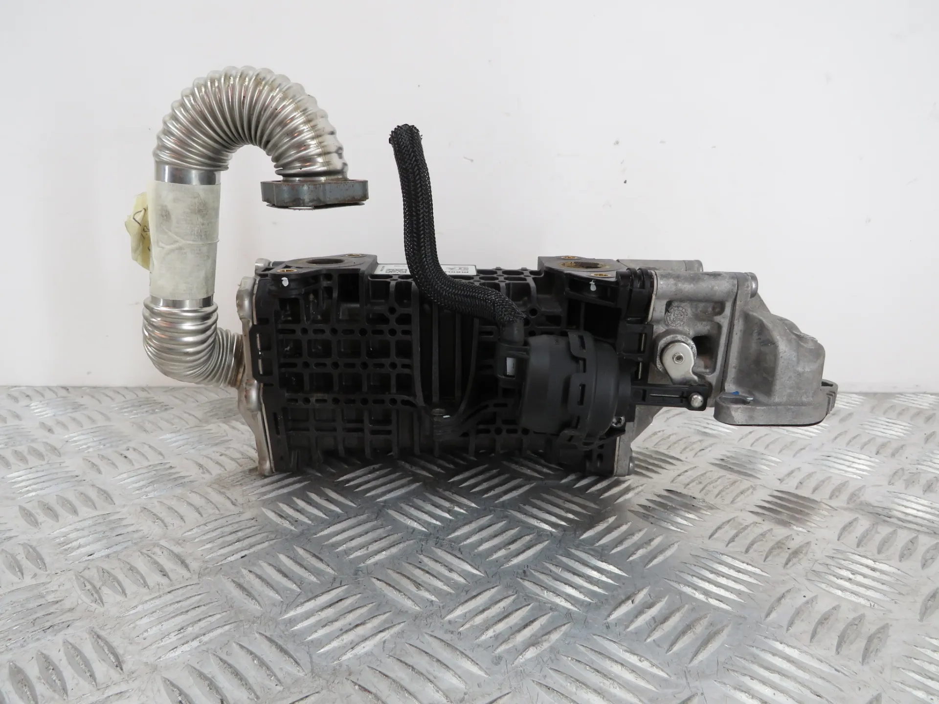 Radiador de gases / EGR PEUGEOT 208 II Imagem-1