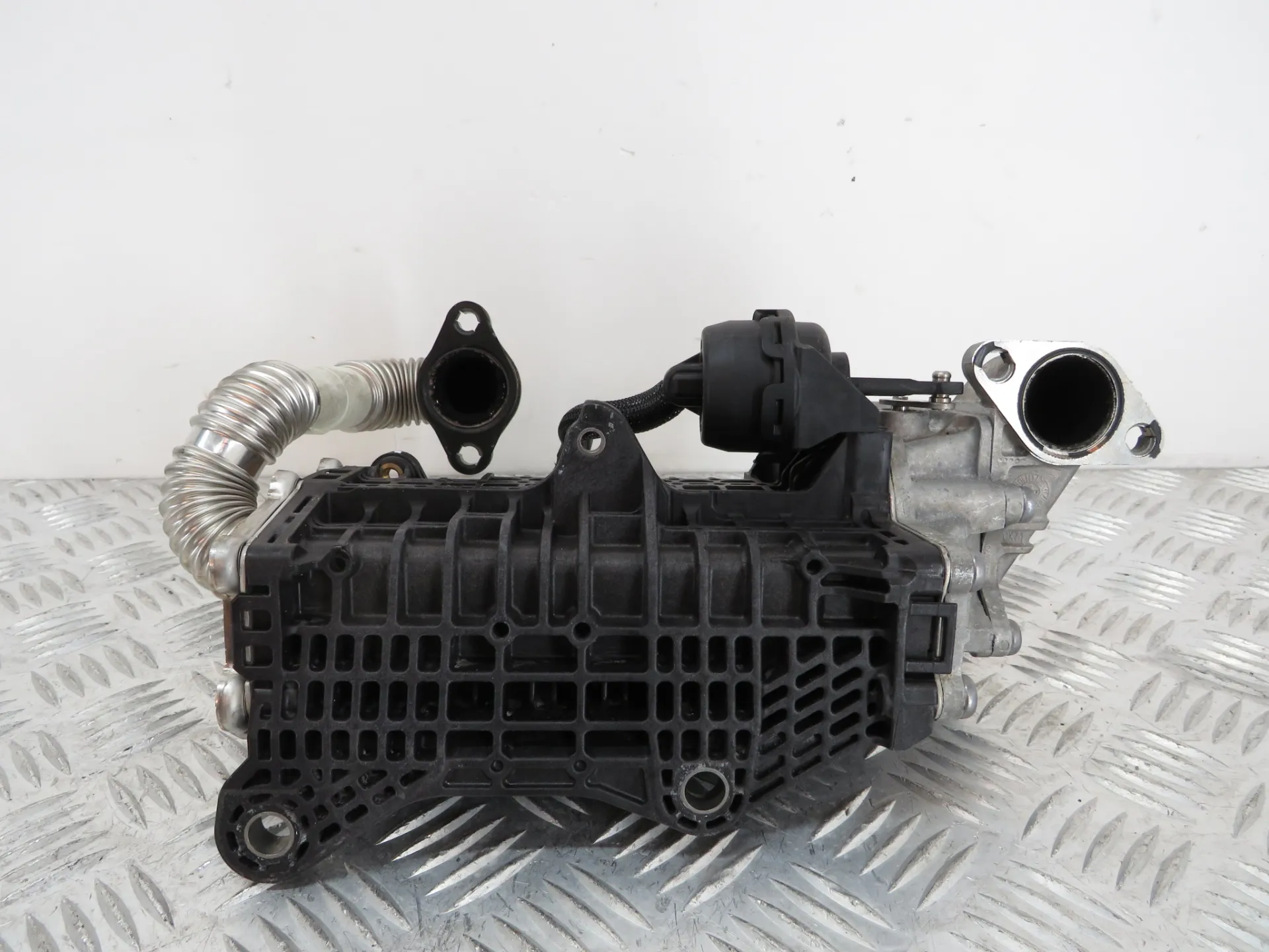 Radiador de gases / EGR PEUGEOT 208 II Imagem-2