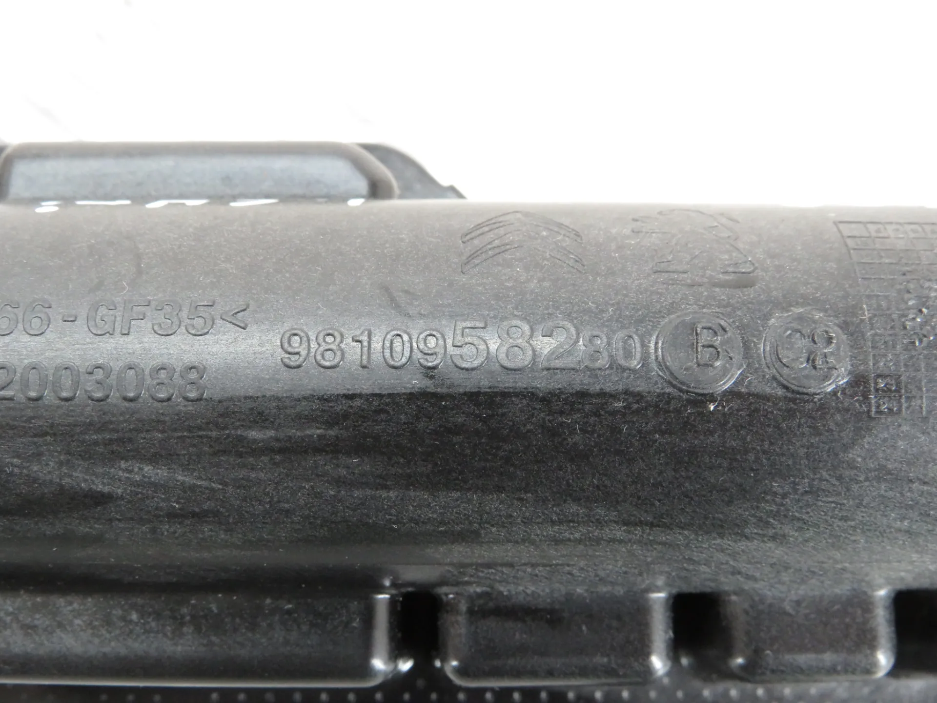 Tubo do intercooler PEUGEOT 208 II Imagem-3