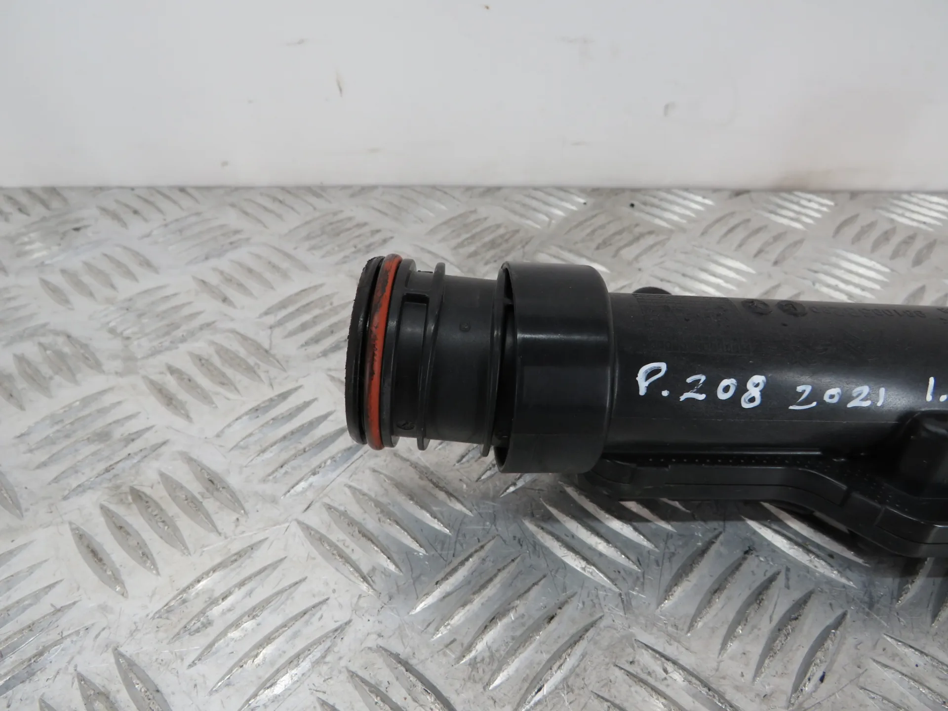 Tubo do intercooler PEUGEOT 208 II Imagem-2