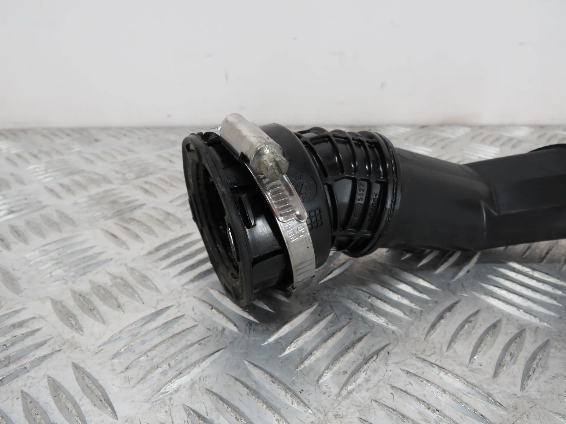 Tubo do intercooler PEUGEOT 208 II Imagem-1