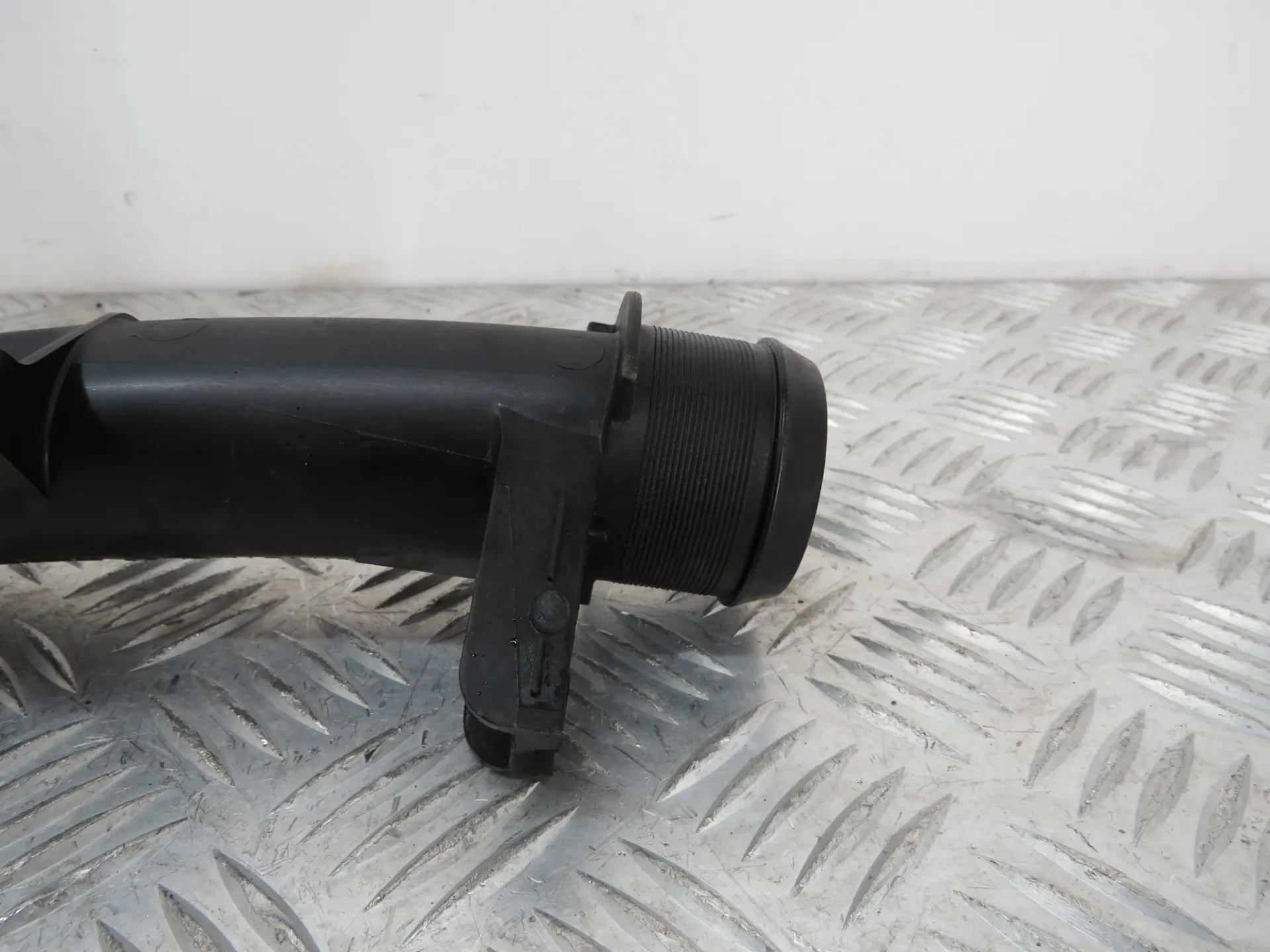 Tubo do intercooler PEUGEOT 208 II Imagem-2