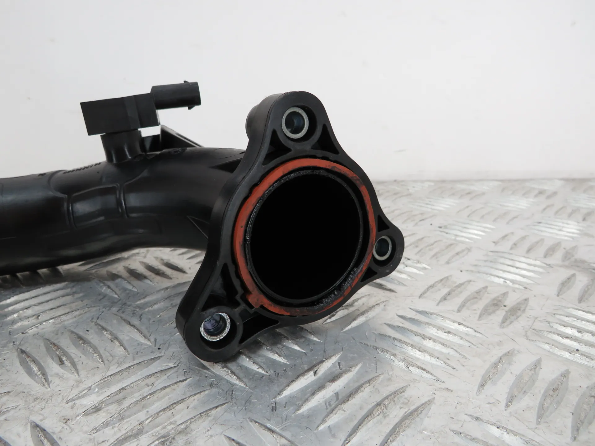 Tubo do intercooler PEUGEOT 208 II Imagem-1