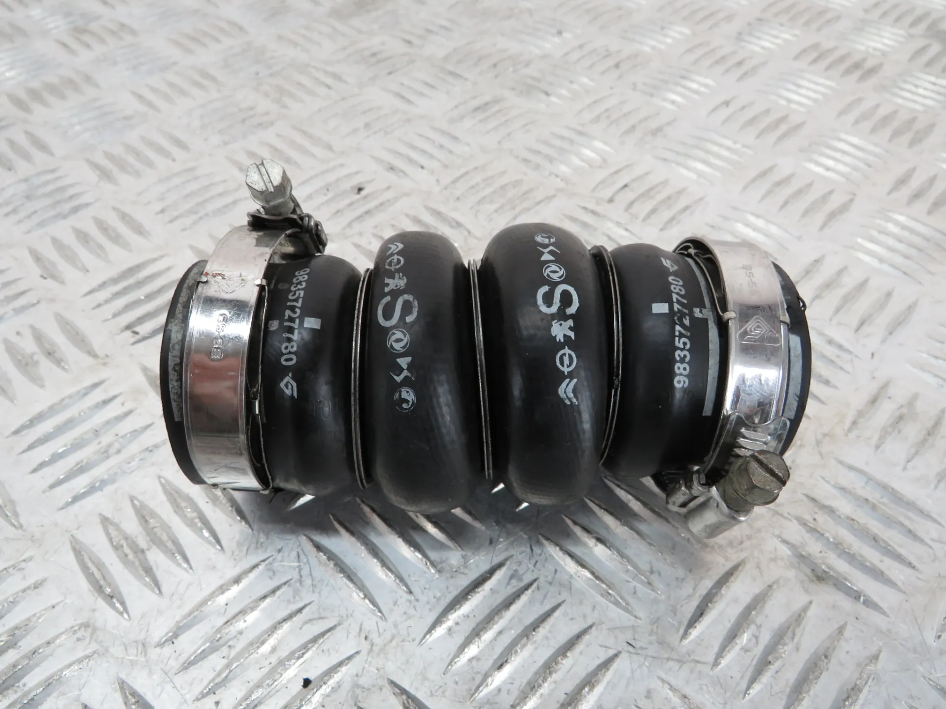 Tubo do intercooler PEUGEOT 208 II